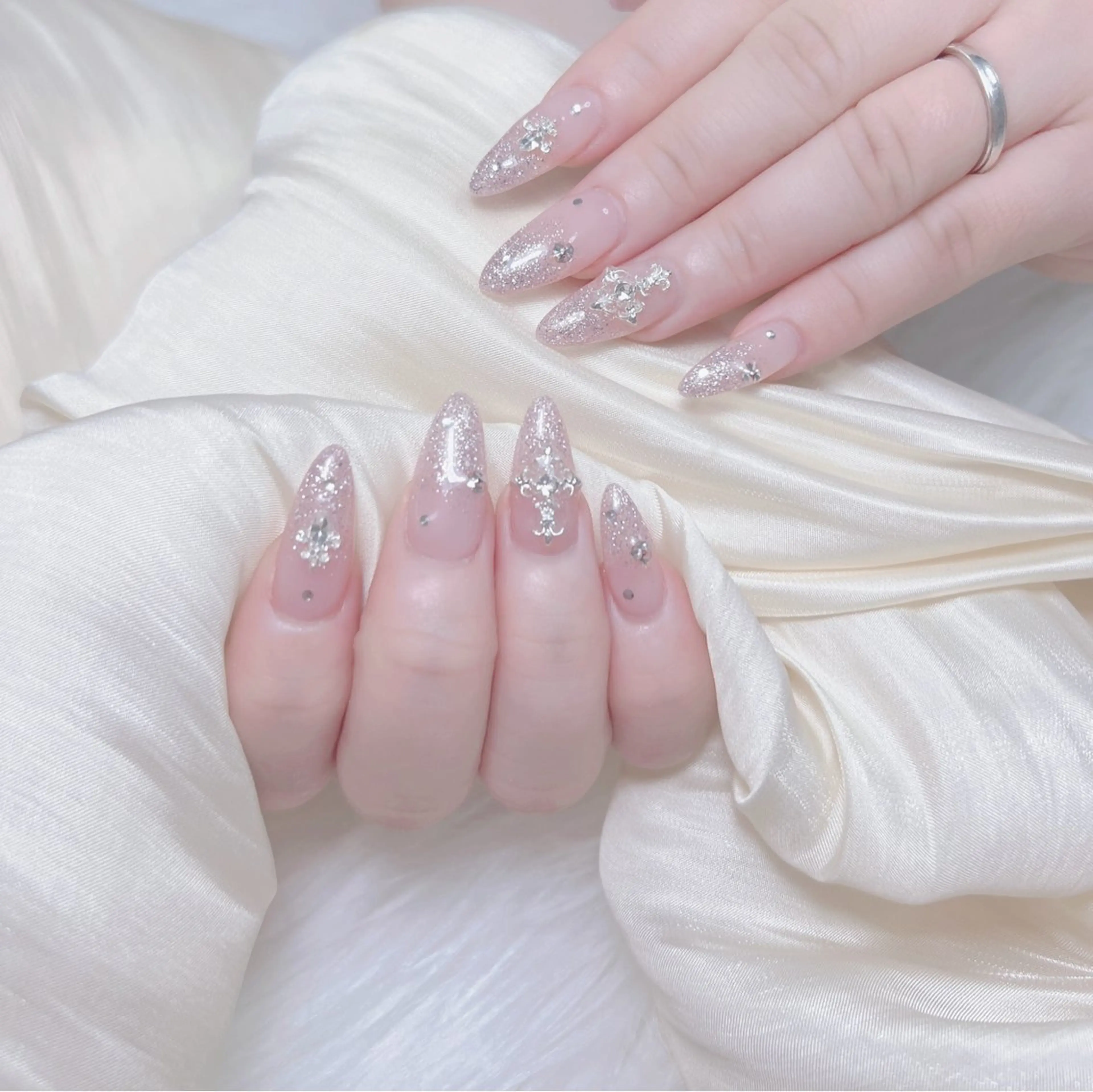 ネイル uuネイルサロン所属・uu ネイルサロン関内🌼のネイルデザイン