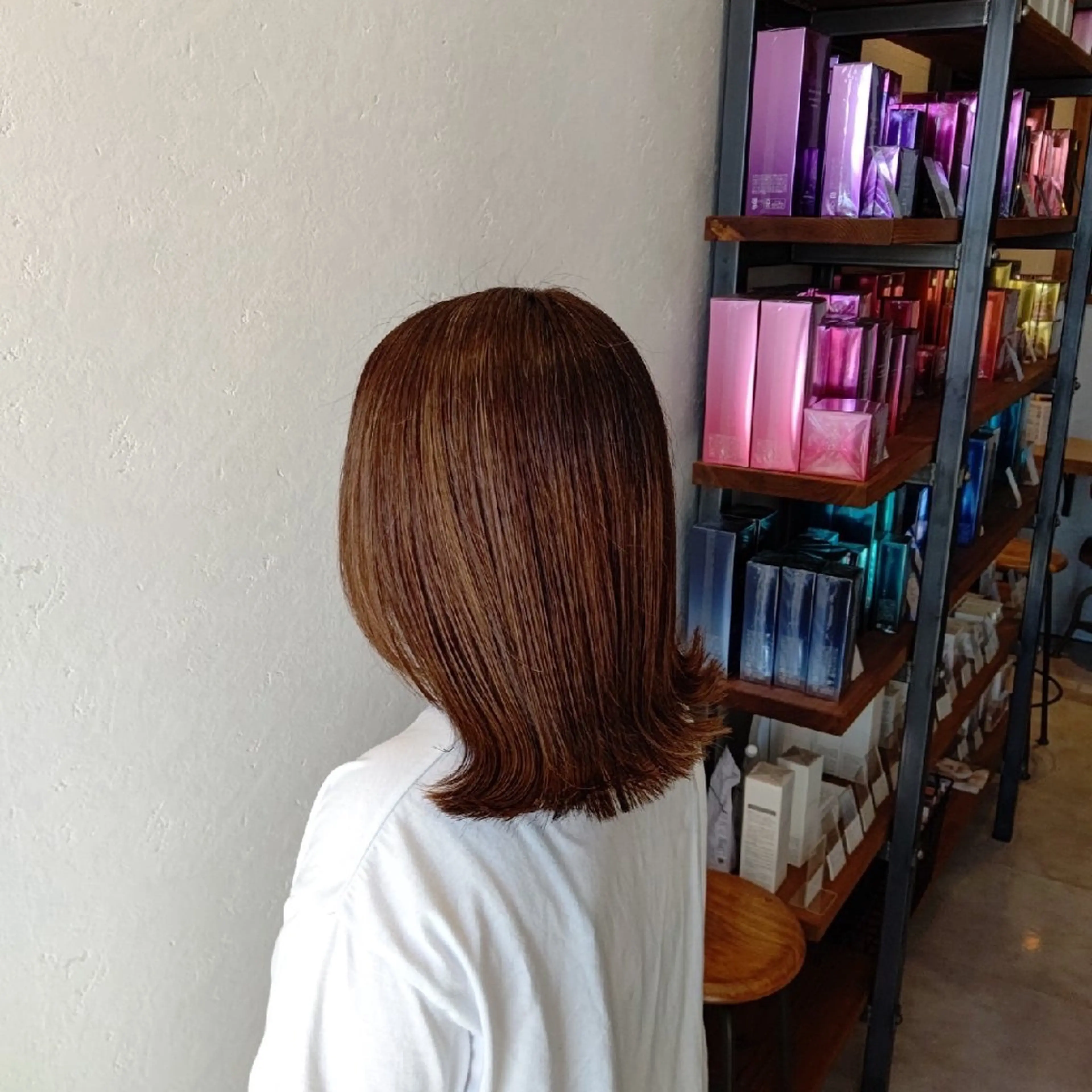 ミディアム simon🩷半田 カットブリーチモデルのヘアスタイル