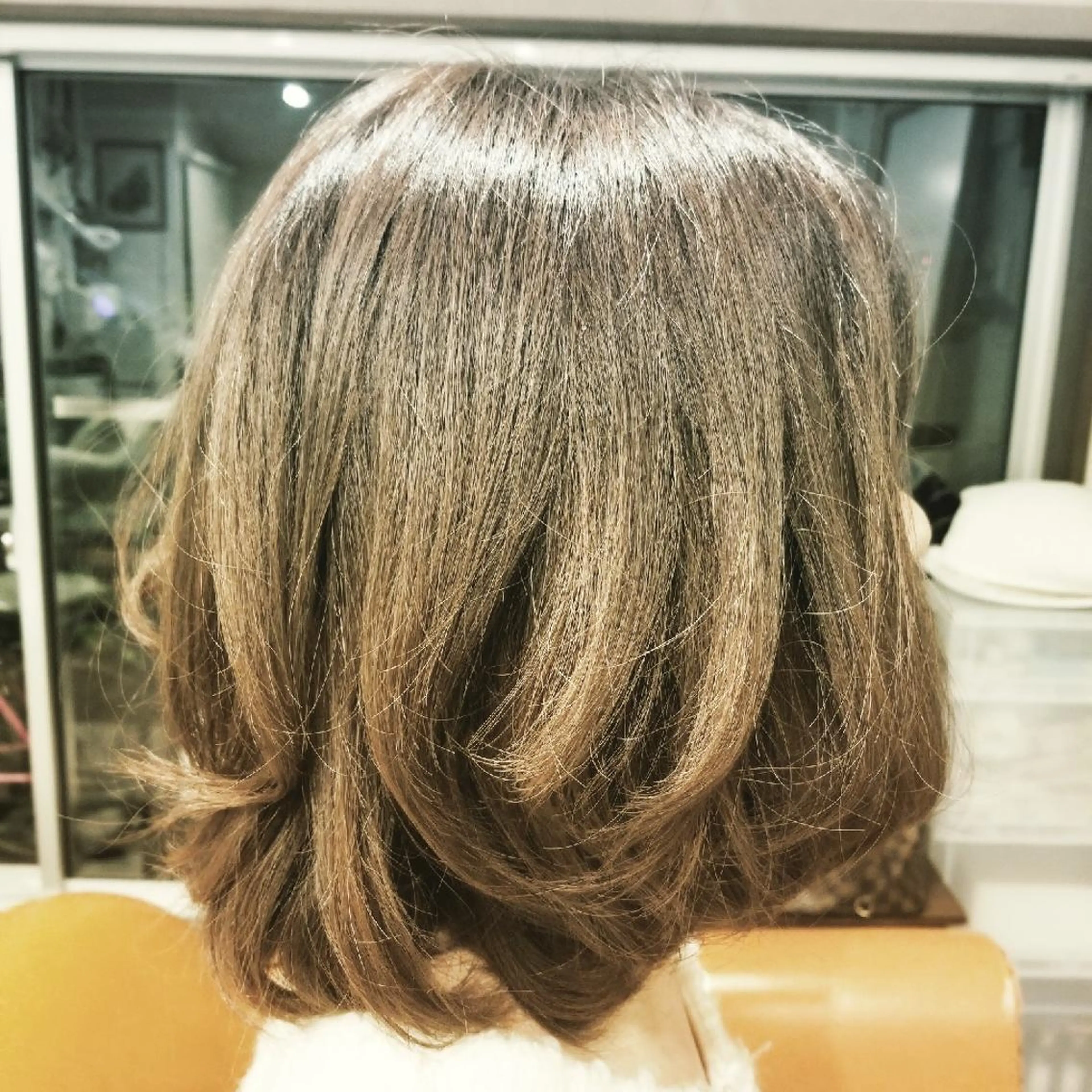 ショート カラー アディクシーカラー バレイヤージュ 外国人風カラー レイヤーカット トリートメント spa hair  ark 富井直美のヘアスタイル