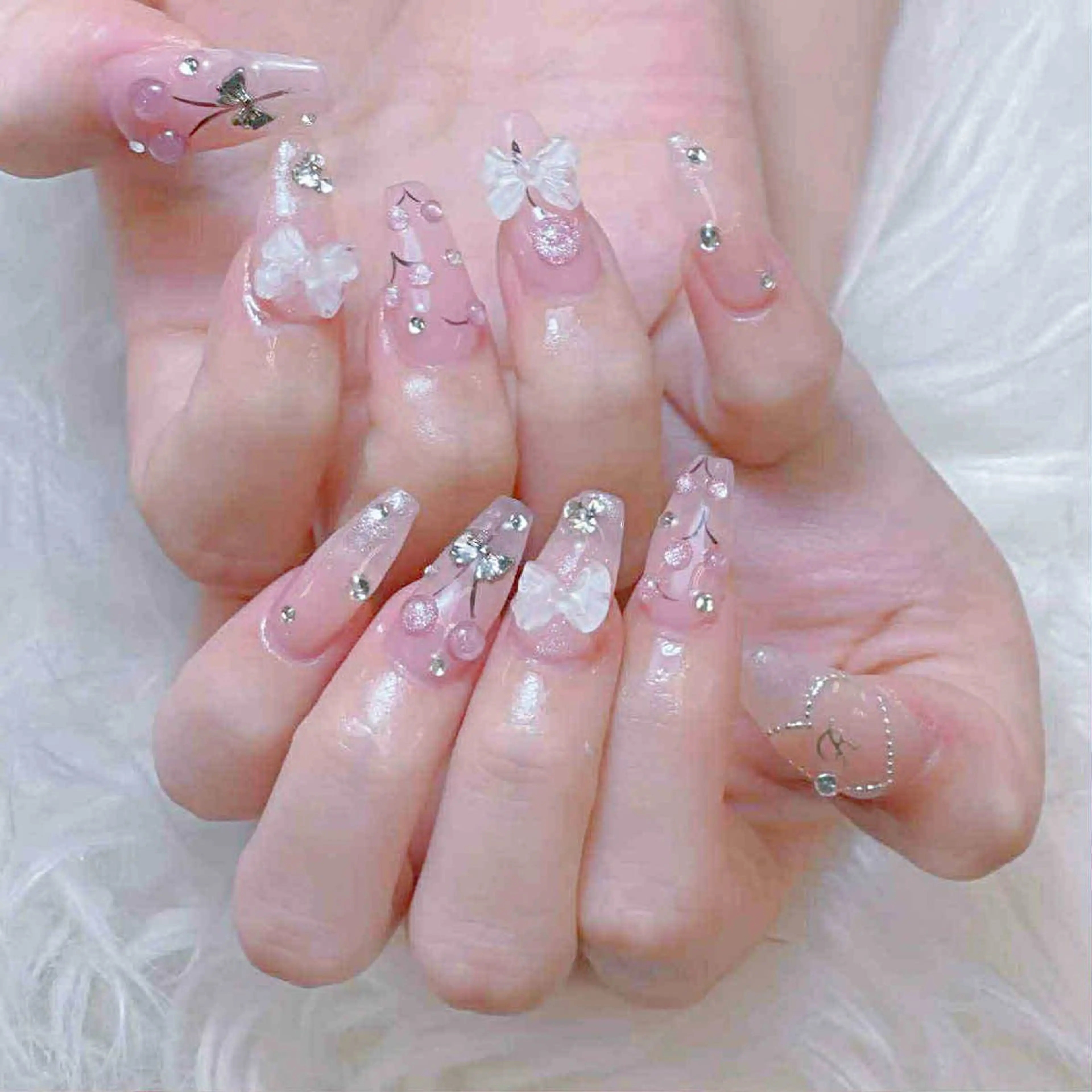 ネイル チークネイル 長さ出し フットネイル マグネットネイル 持ち込み ハンドネイル ANH NAIL ゴテゴテ専門店💎のネイルデザイン