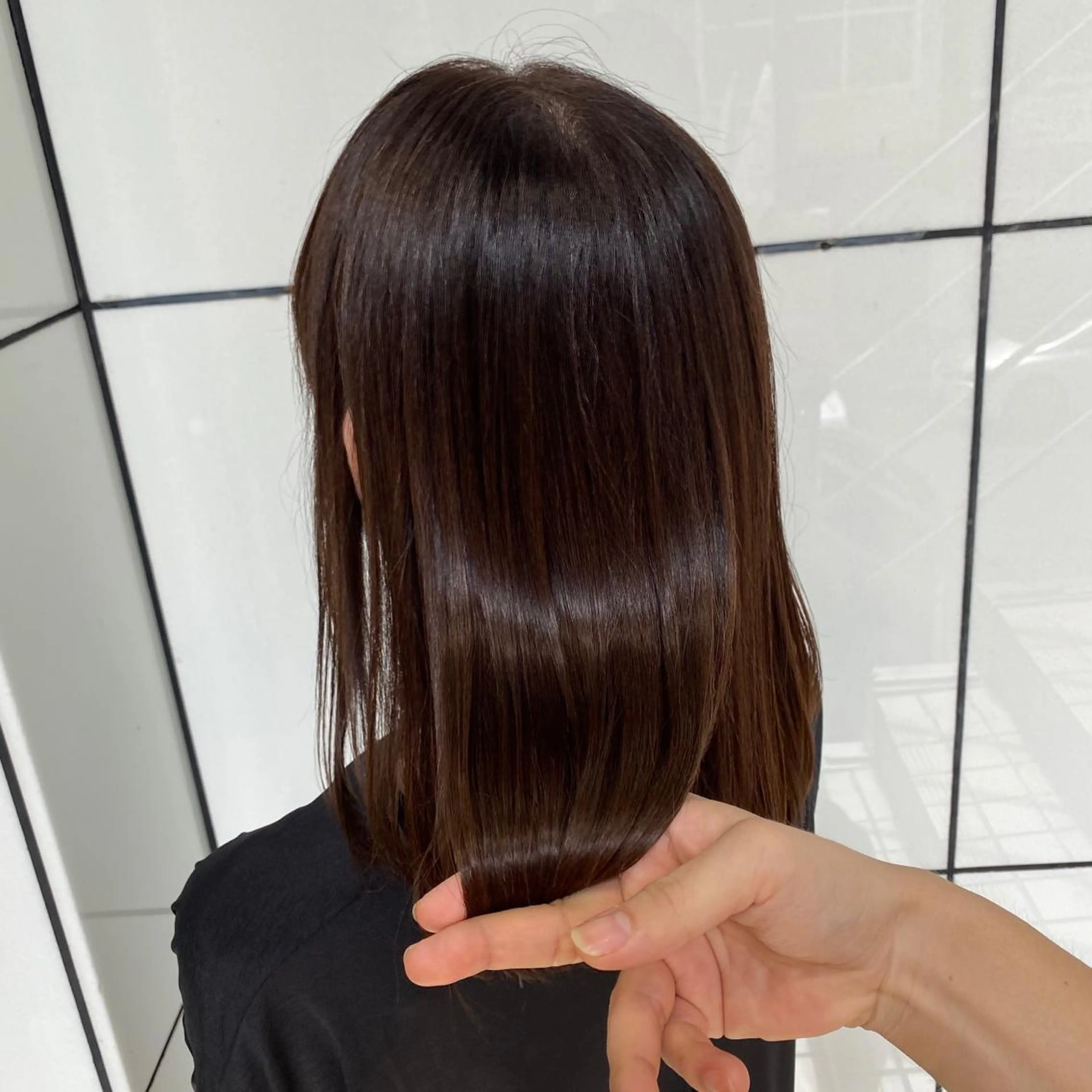 ミディアム パーマ newi saLyu 今井海斗のヘアスタイル