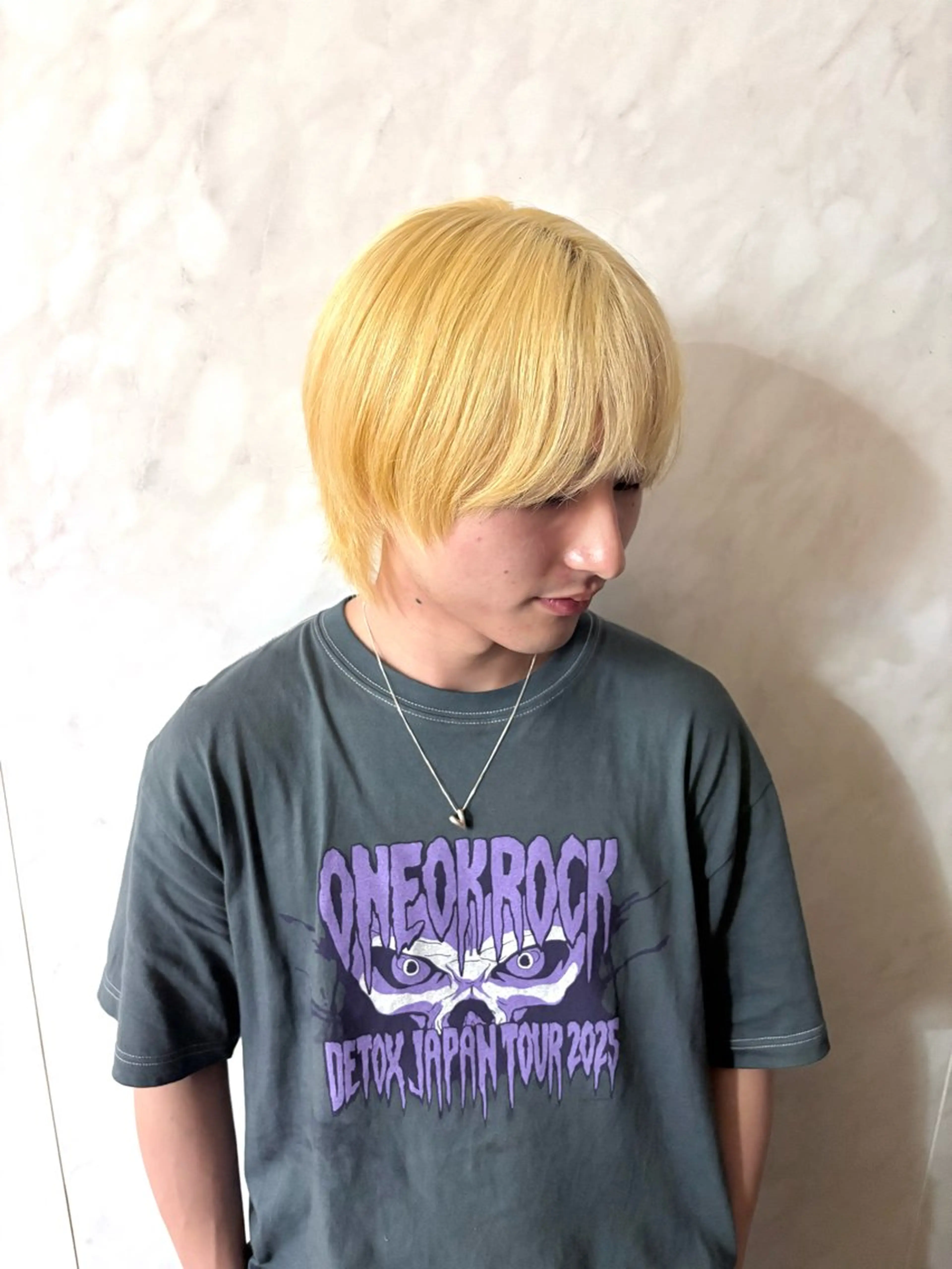 ミディアム カラー メンズ メンズブリーチ メンズウルフカット ブリーチ ウルフカット ヘアカラー メンズショート&パー マ特化/毎朝時短ヘアのヘアスタイル
