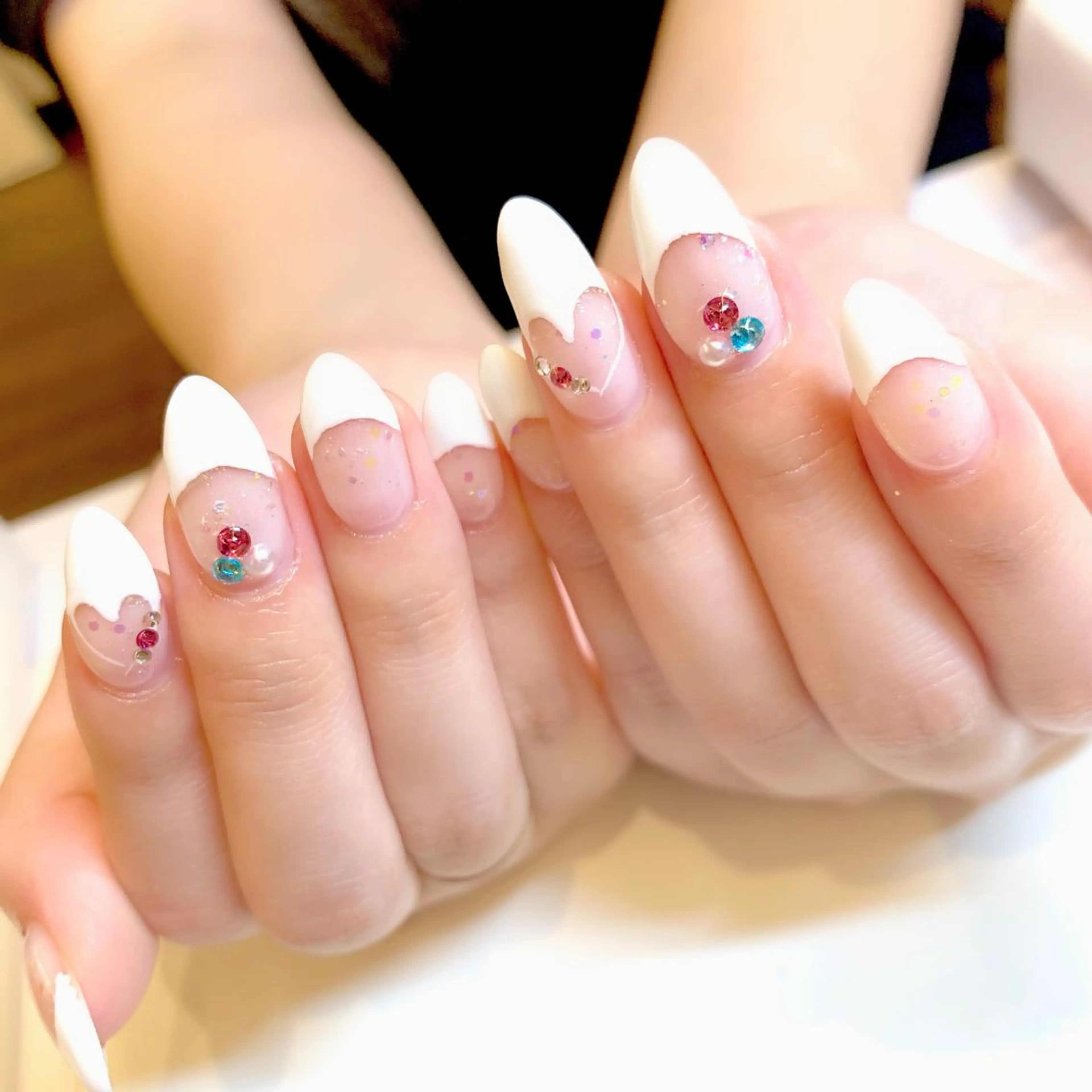 ネイル フットネイル フレンチネイル ジェルネイル ハート ニュアンスネイル clover nailのネイルデザイン