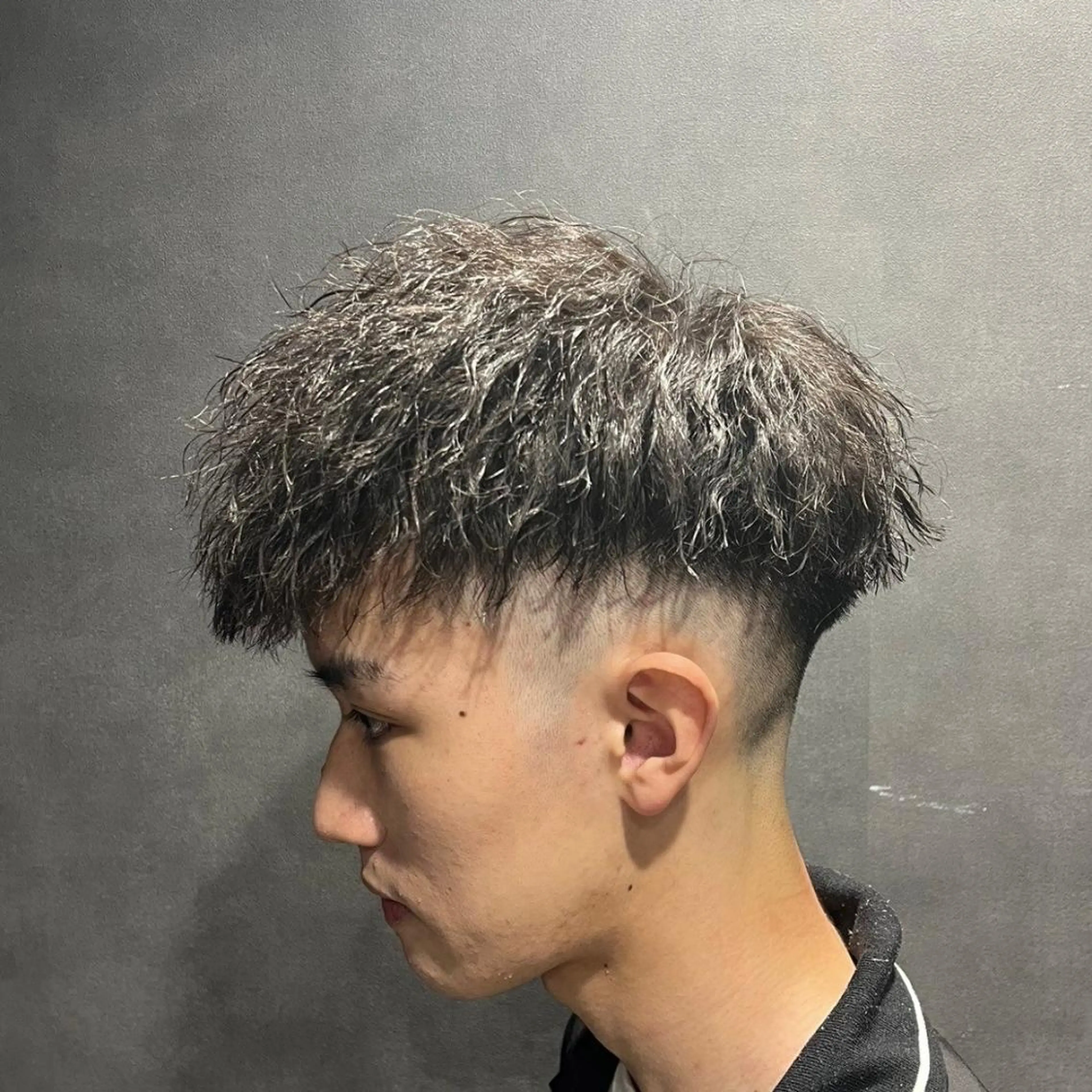 メンズ 🔥大人の色気パーマ メンズヘア特化🔥のヘアスタイル