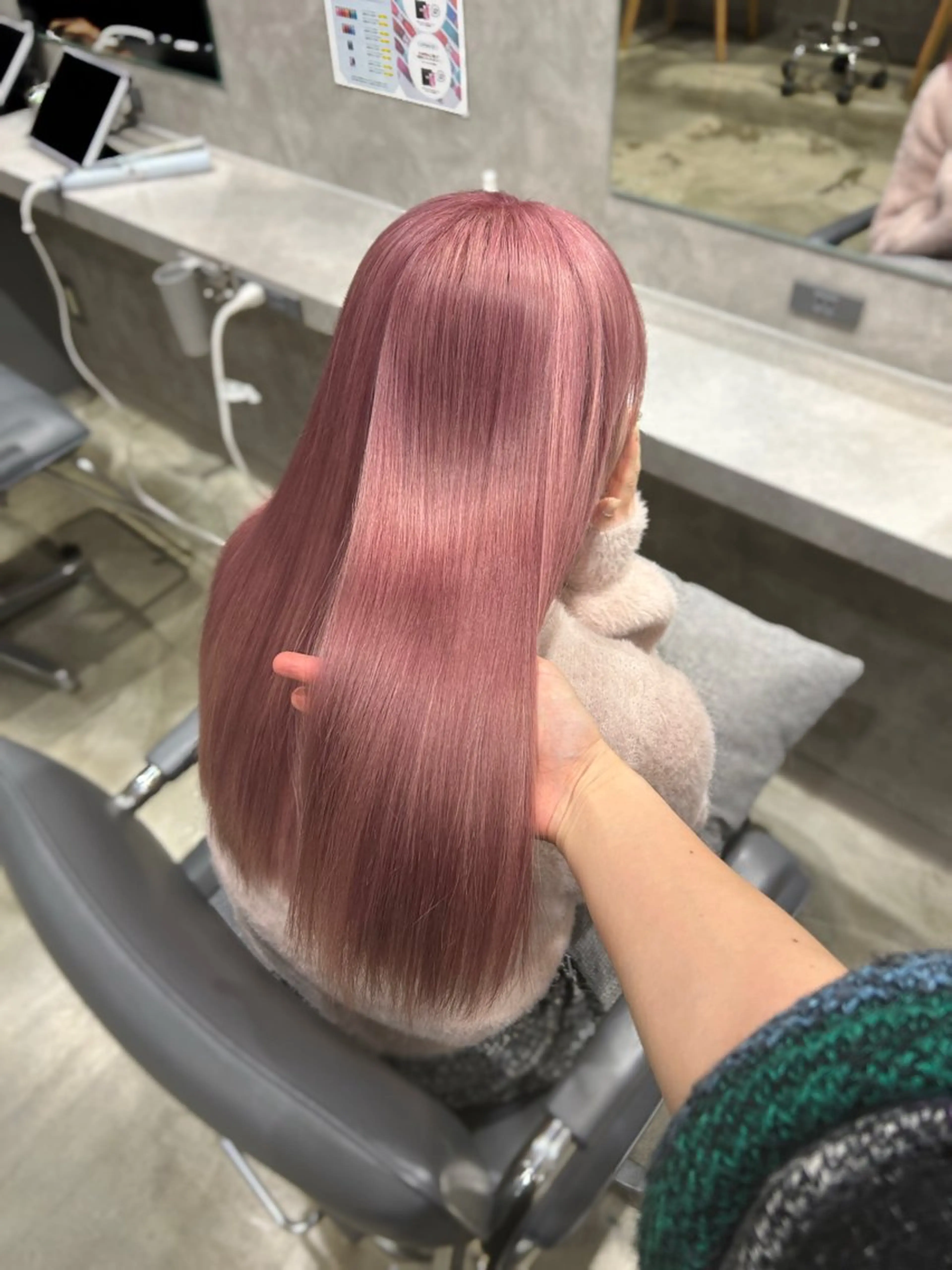 ロング 新宿ハイトーン /艶髪カラー/のりかのヘアスタイル