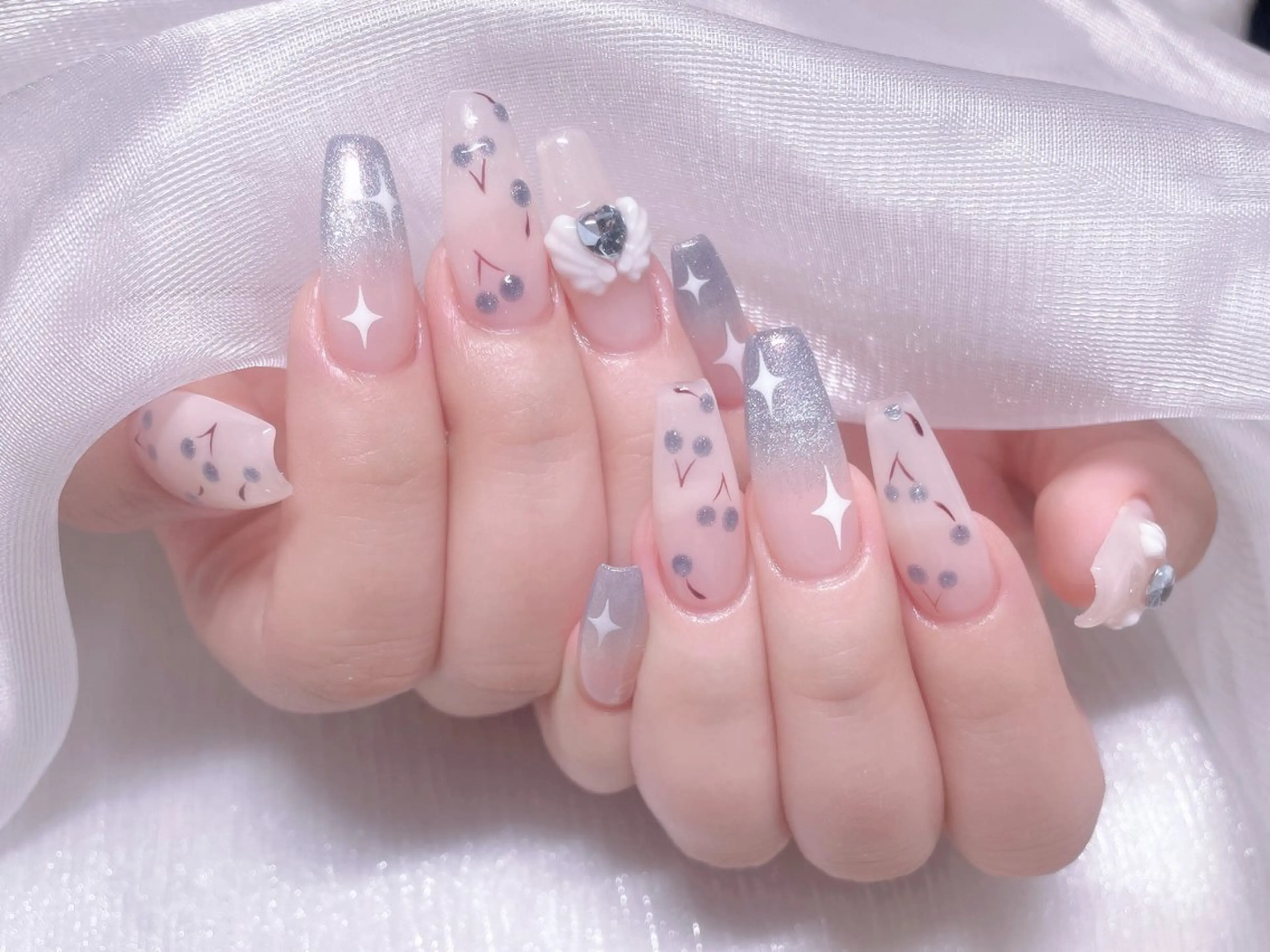 ネイル ハンドネイル ＬuＬu ネイルサロンのネイルデザイン