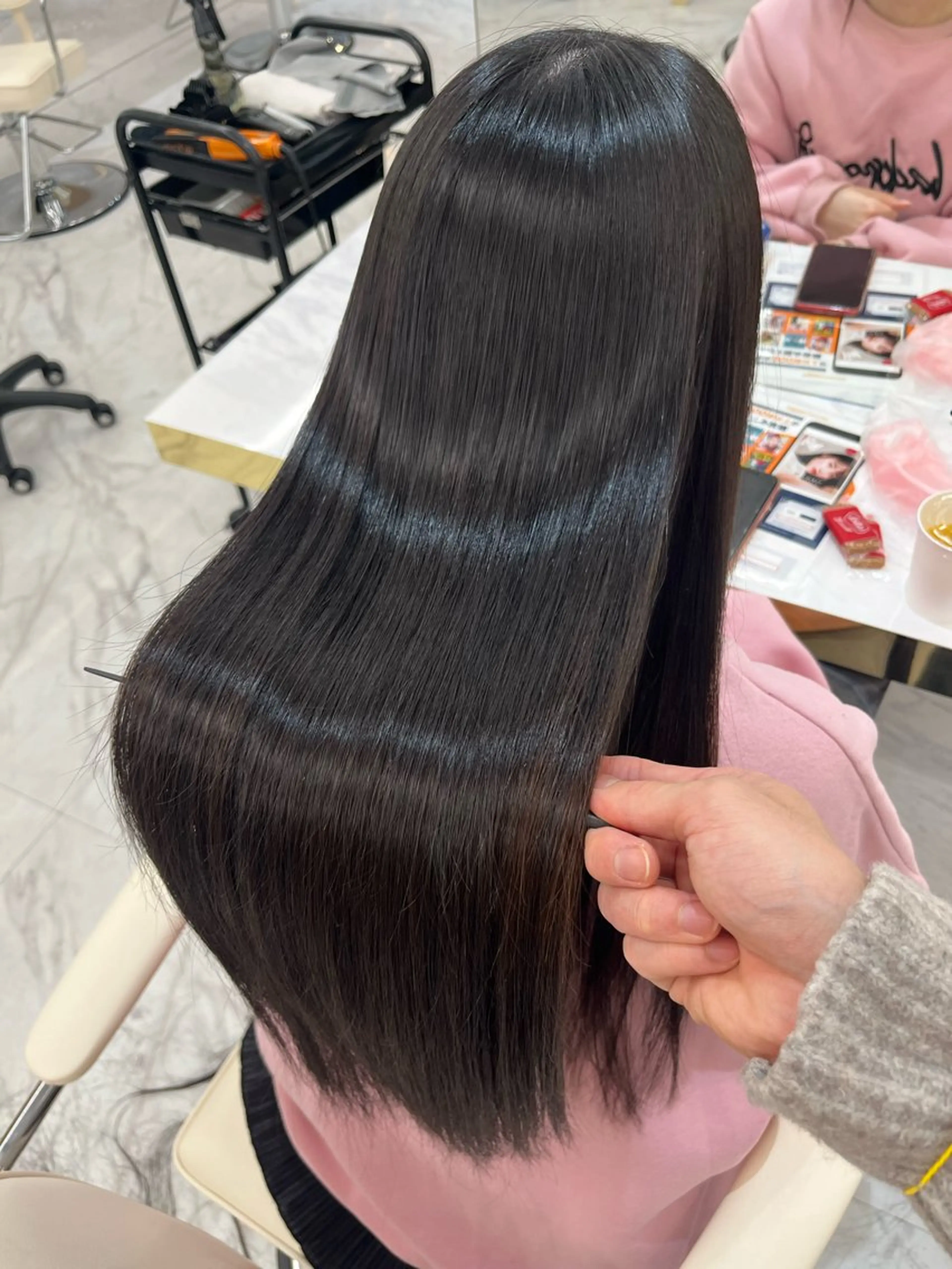 ロング カット ヘアカラー 縮毛矯正 トリートメント 韓国風🫧髪質改善 村上　蒼生のヘアスタイル