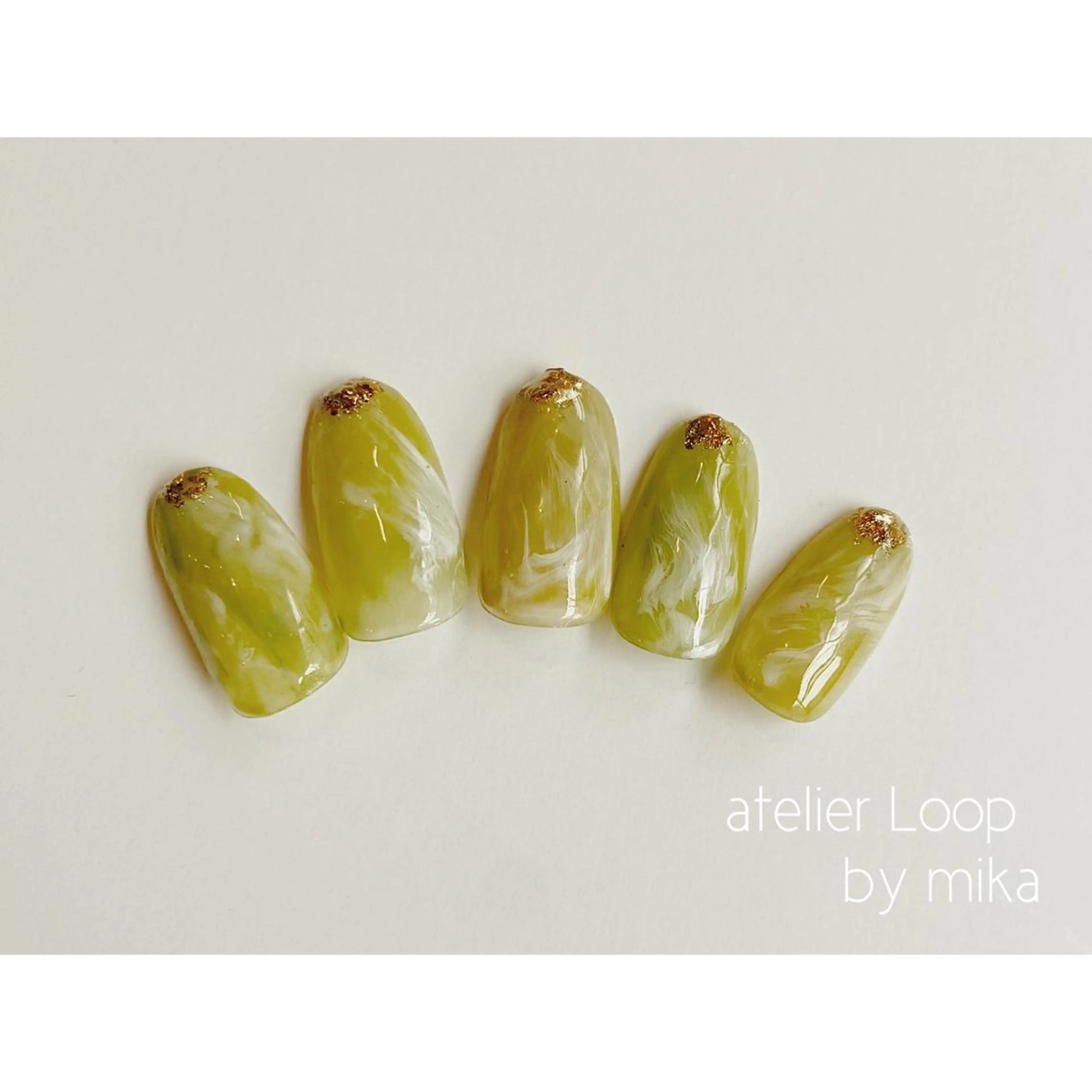 ネイル ミラーネイル atelierLoopbyshiho所属・atelier Loop♪MIKAのネイルデザイン