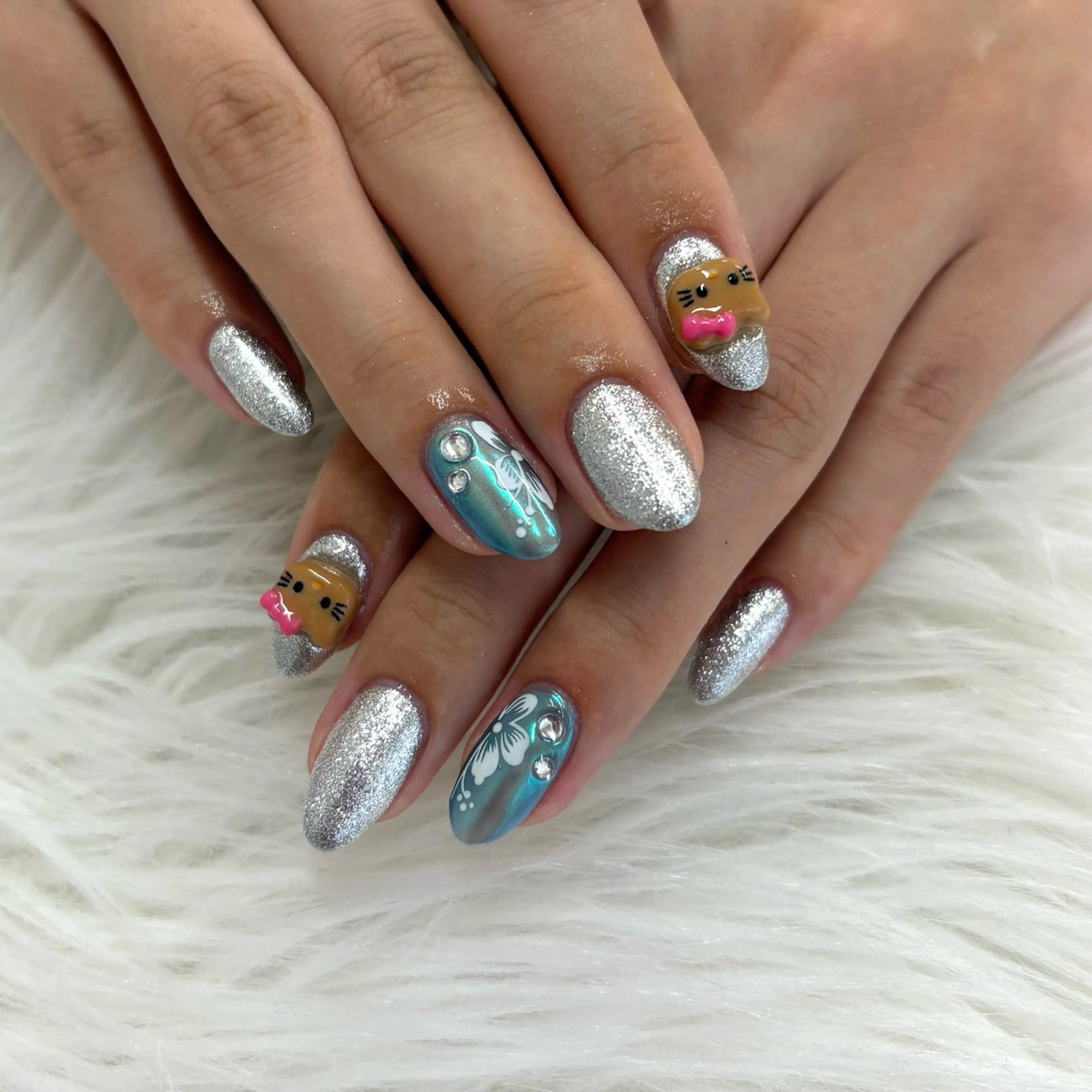 ネイル ハンドネイル NAILSALON LUNON 獨協大学前駅店所属・LUNON 獨協大学前駅店のネイルデザイン