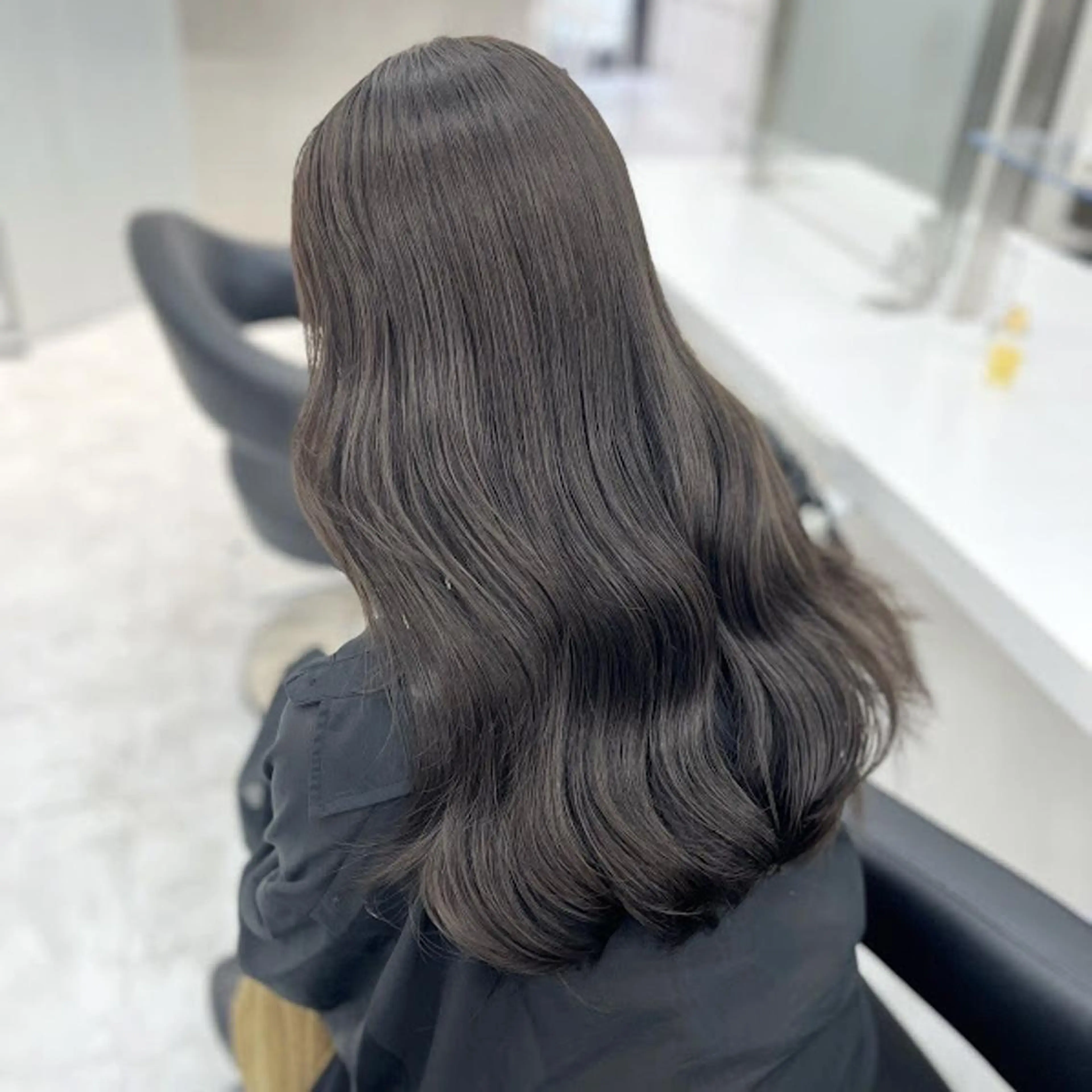 カラー 🪽THEATER 表参道🪽のヘアスタイル