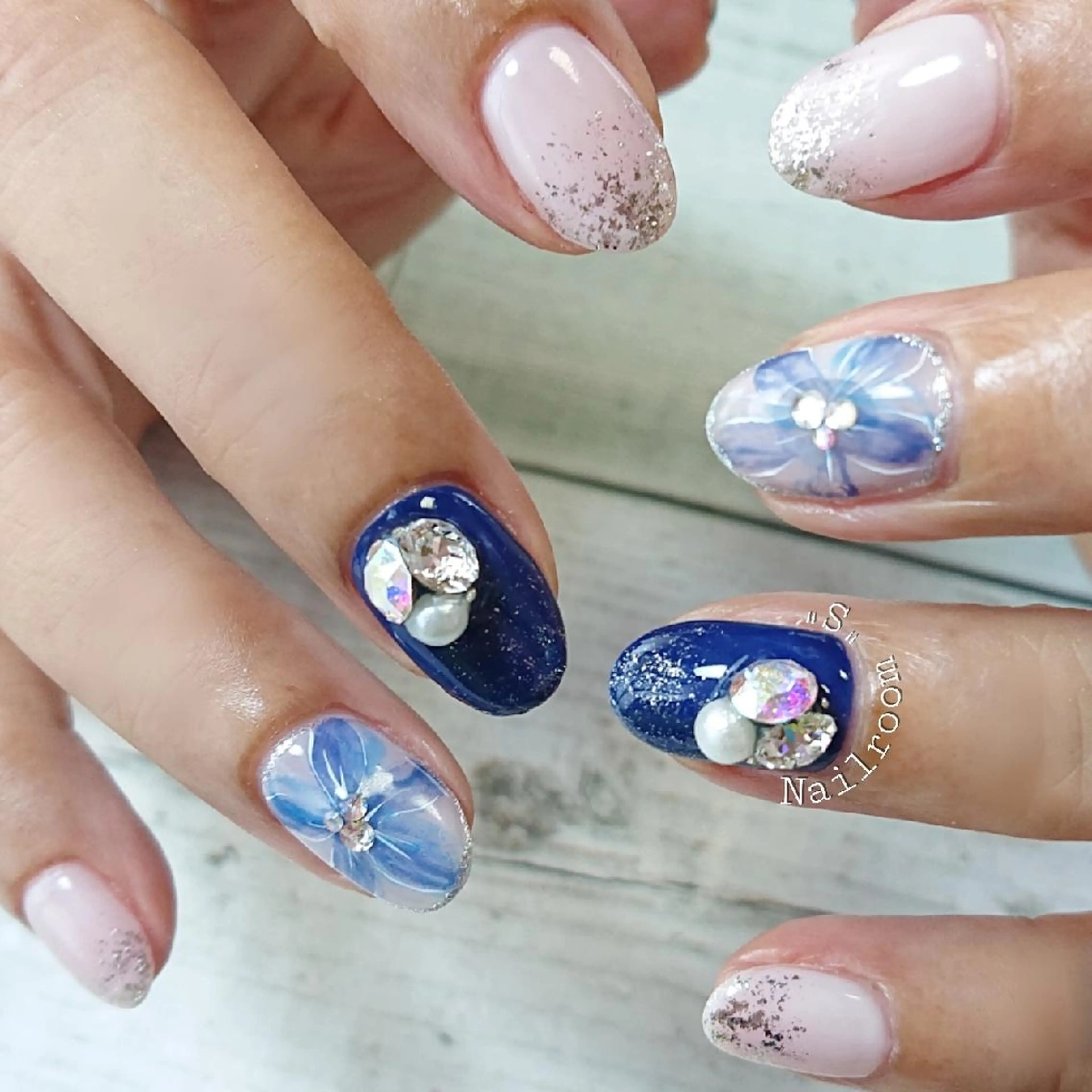 ネイル フラワーネイル 夏ネイル ハンドネイル ハンドケア Nail room  "S"  SAKAIのネイルデザイン