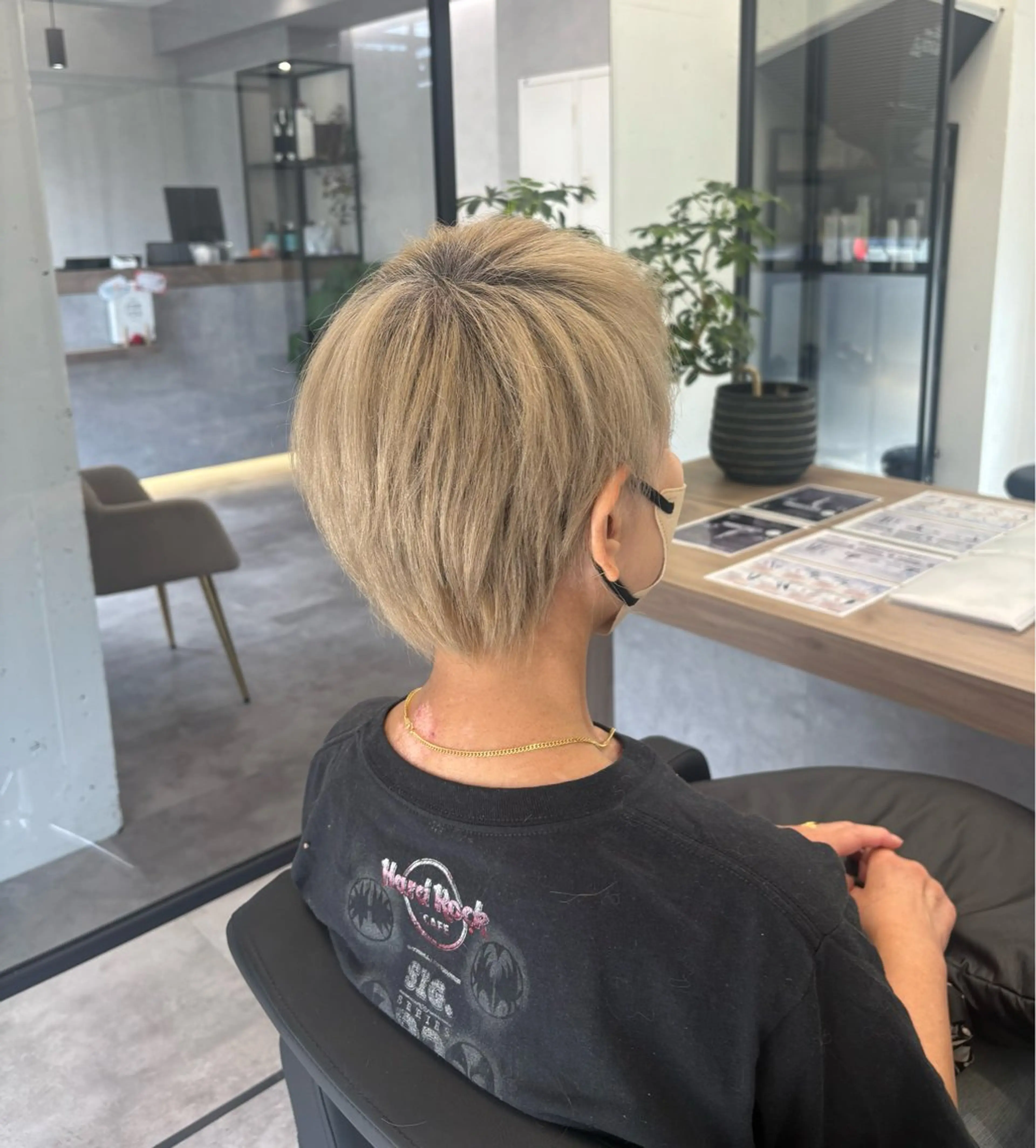 ショート Nail &Beauty by UNO伊勢原所属・COCO .のヘアスタイル