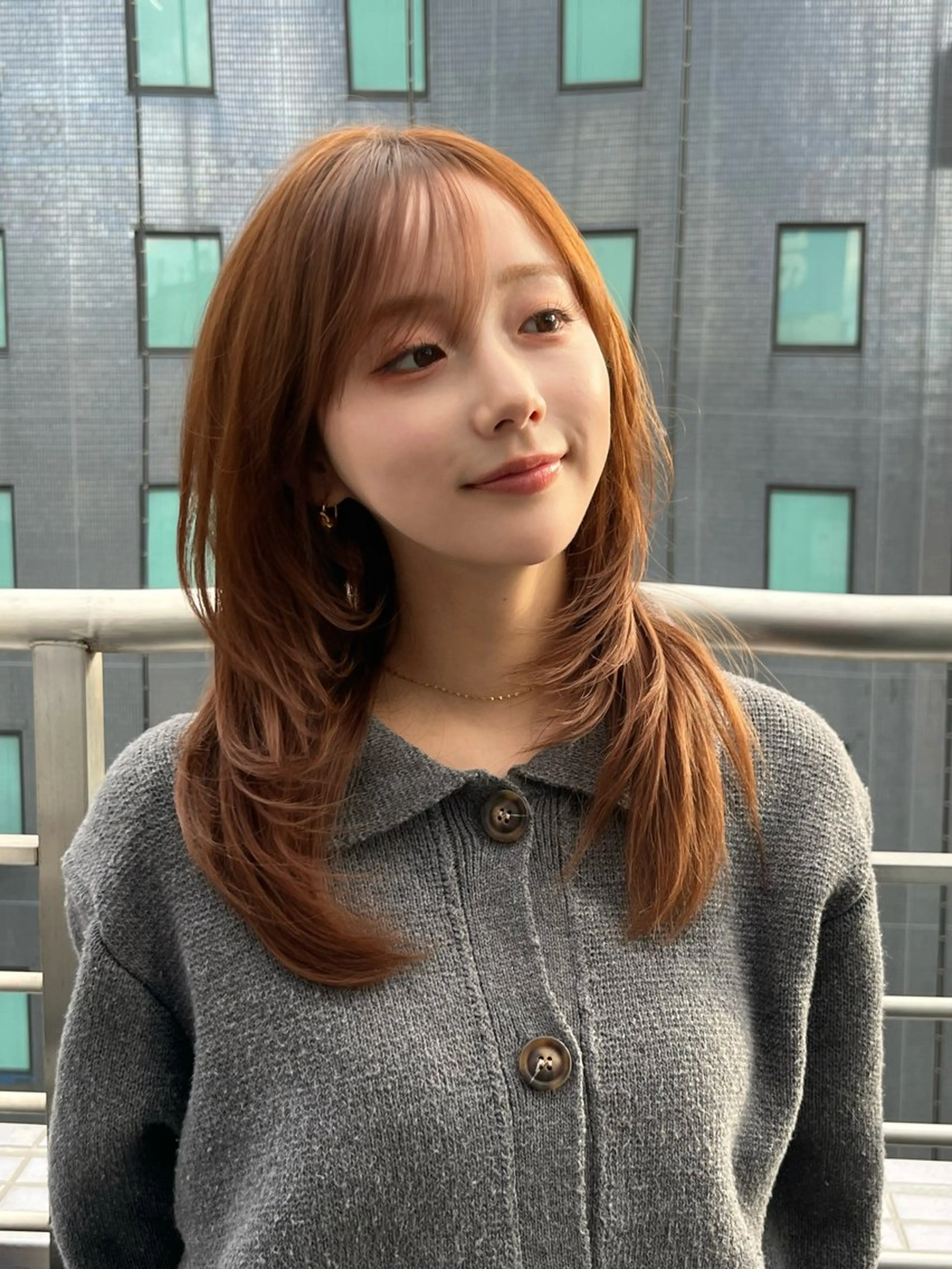 ロング カラー 顔まわりレイヤー ハイレイヤー 韓国風ヘア レイヤーカット カット ヘアカラー トリートメント 透明感カラー🩵🩵 韓国ヘアkanatoのヘアスタイル