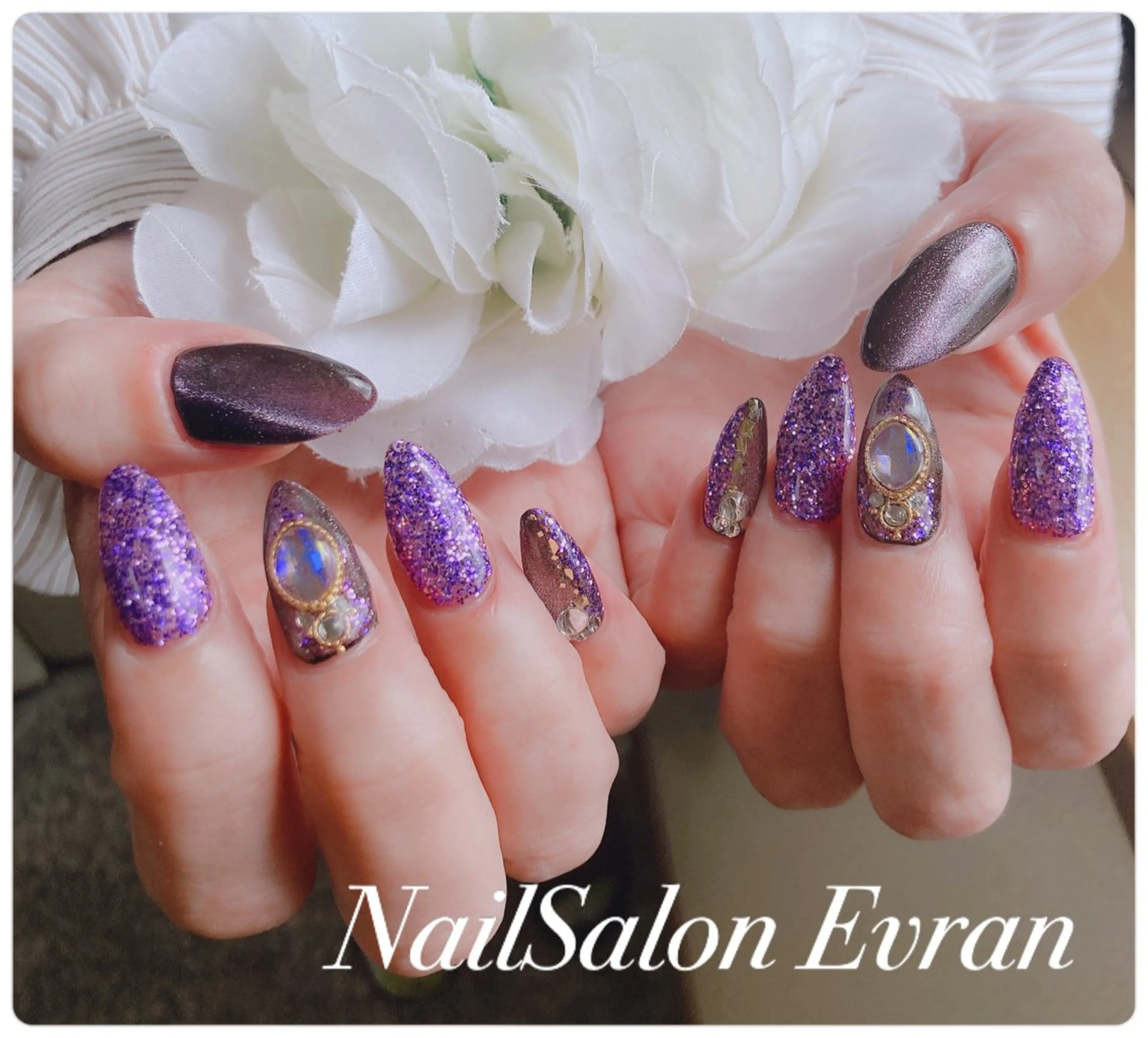 ネイル アートネイル フレンチネイル マグネットネイル 持ち込み ニュアンスネイル ハンドネイル Nail salon Evranのネイルデザイン