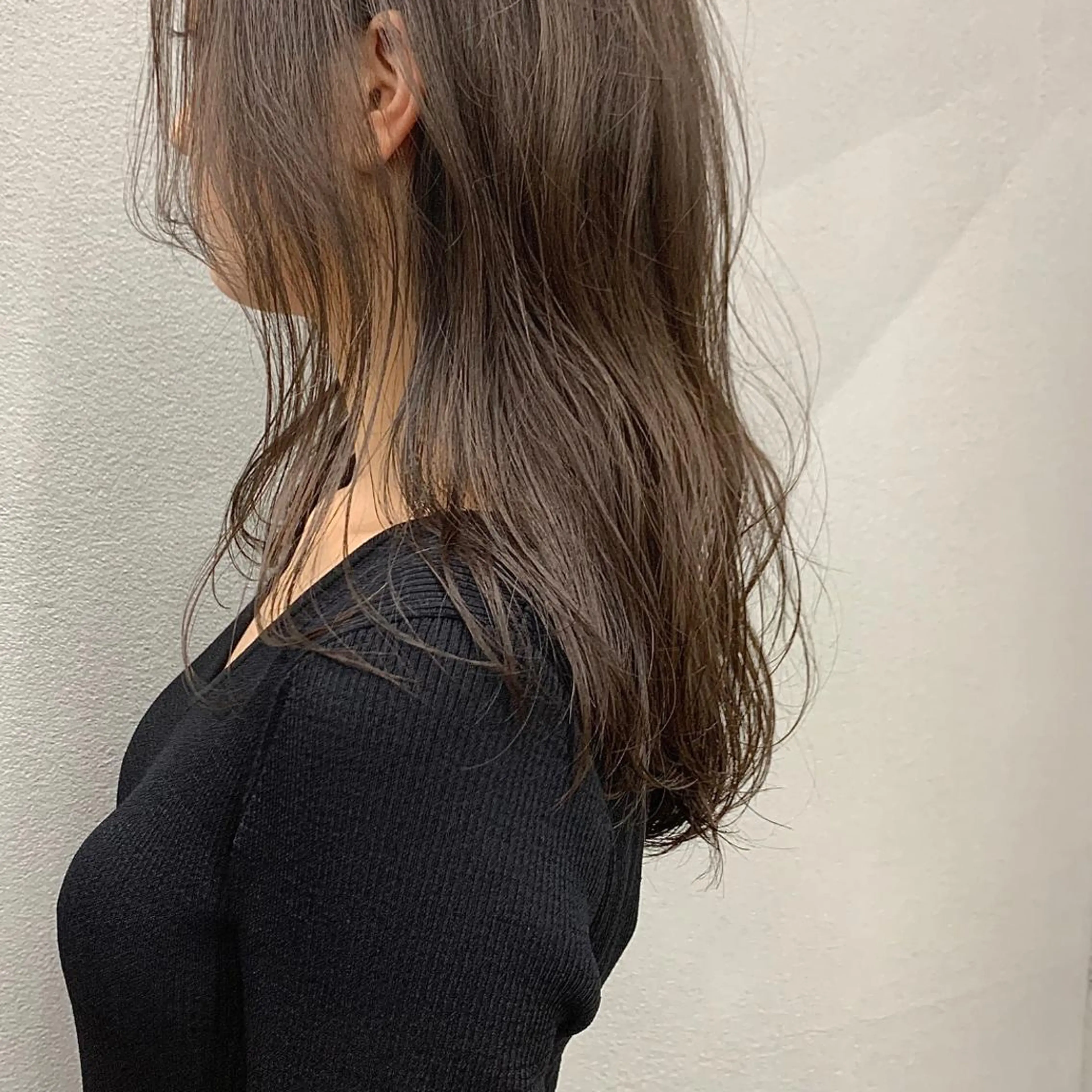 セミロング カラー アッシュ カット ヘアカラー お顔まわりカット🌱 emo.村松泉綺のヘアスタイル