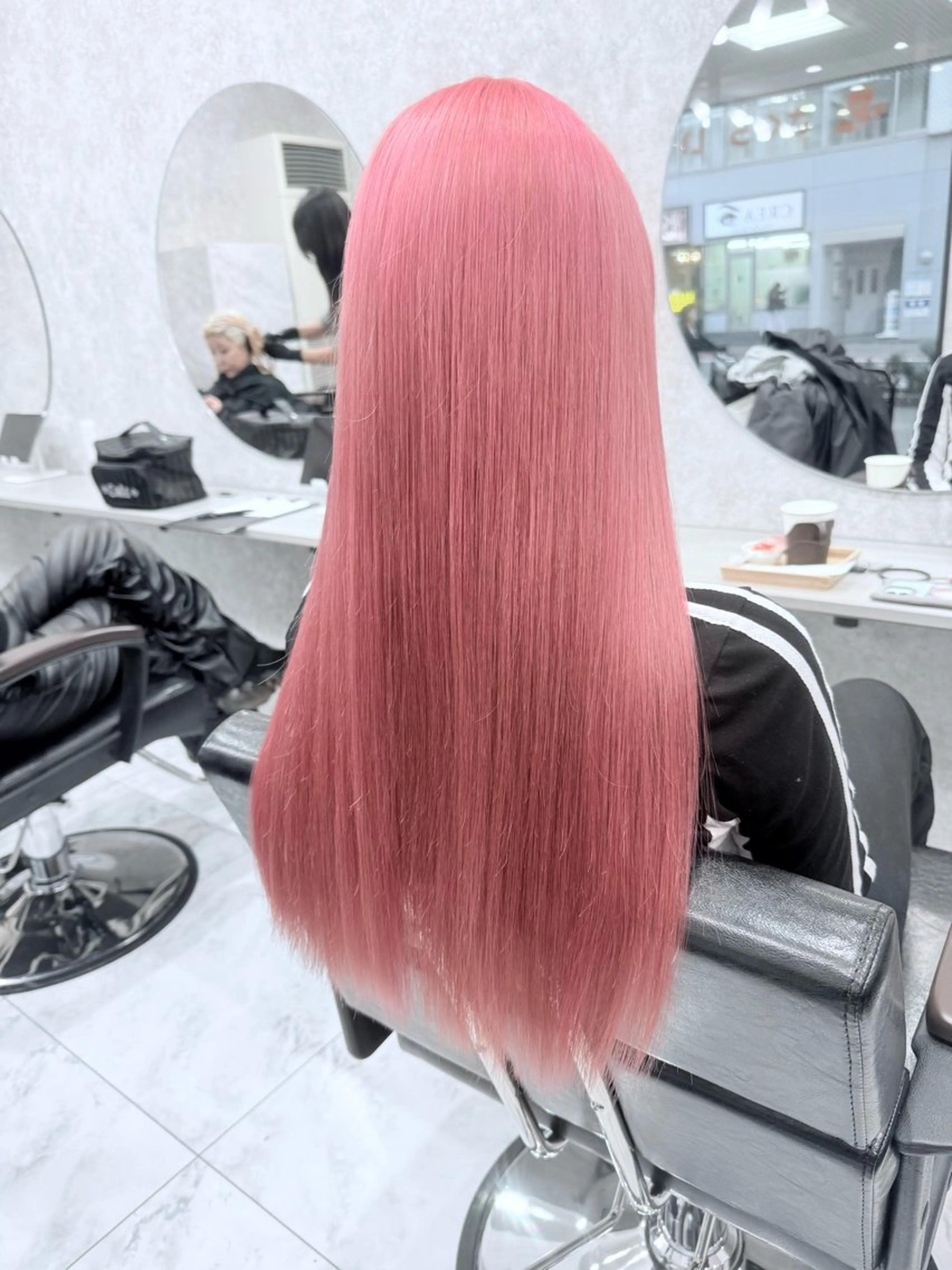 ロング カラー 🌈派手髪ハイトーン 🌈鈴木亮太🌈のヘアスタイル