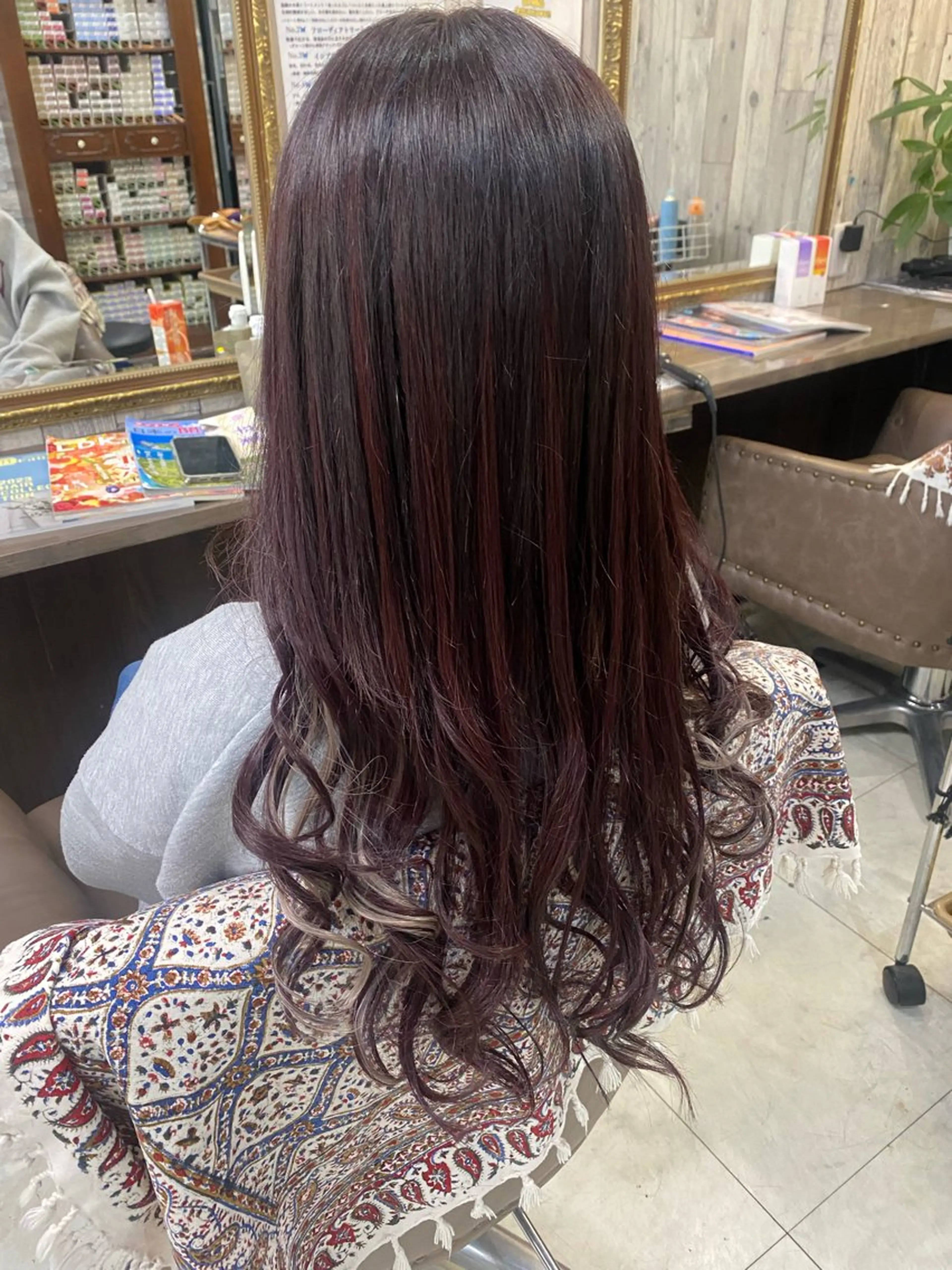 ミディアム ヘアカラー エクステ 土屋朱理/ Doukeshiのヘアスタイル