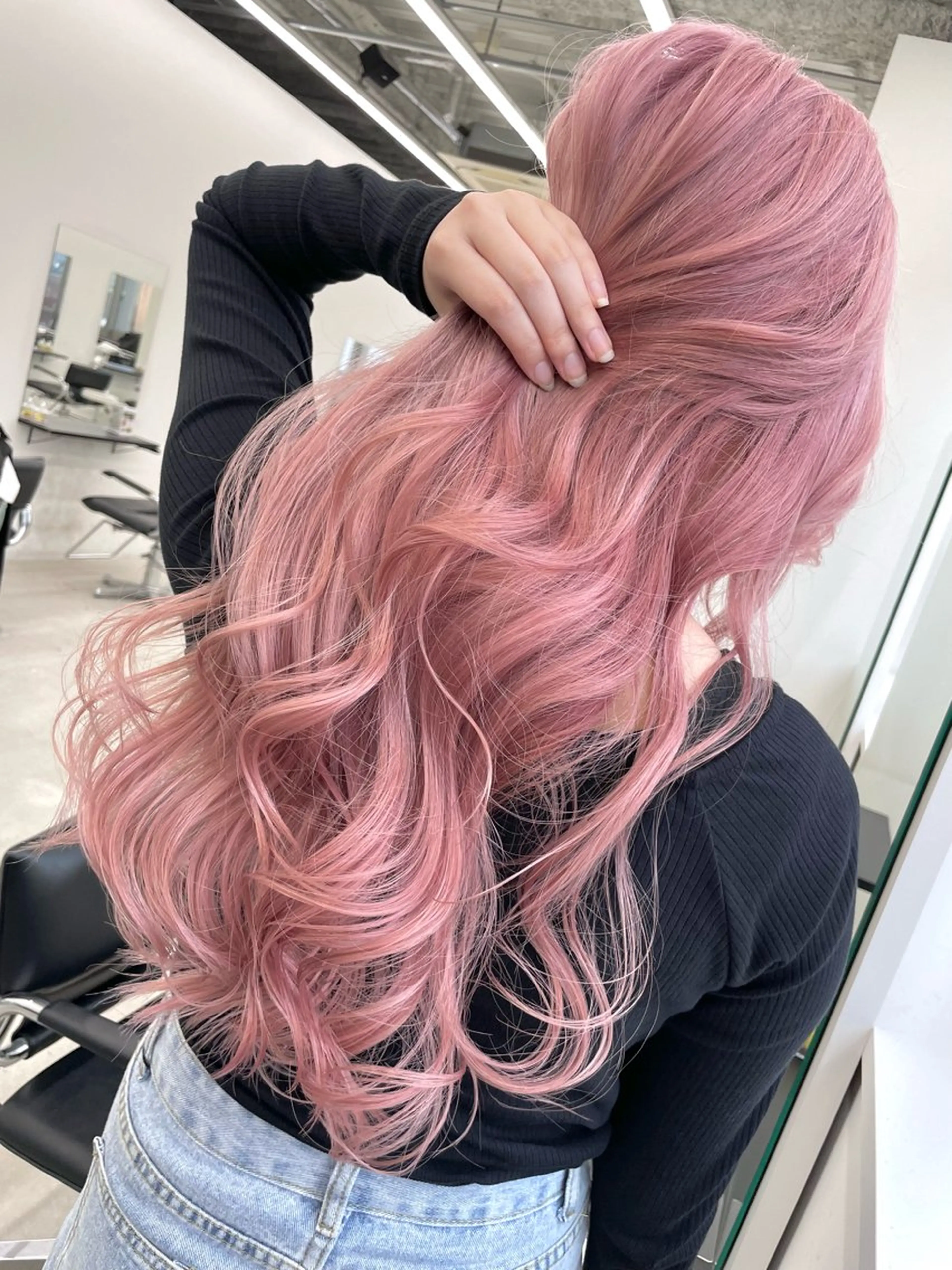 カラー ハイトーンカラー ピンクカラー ヘアカラー 和木坂 日美のヘアスタイル