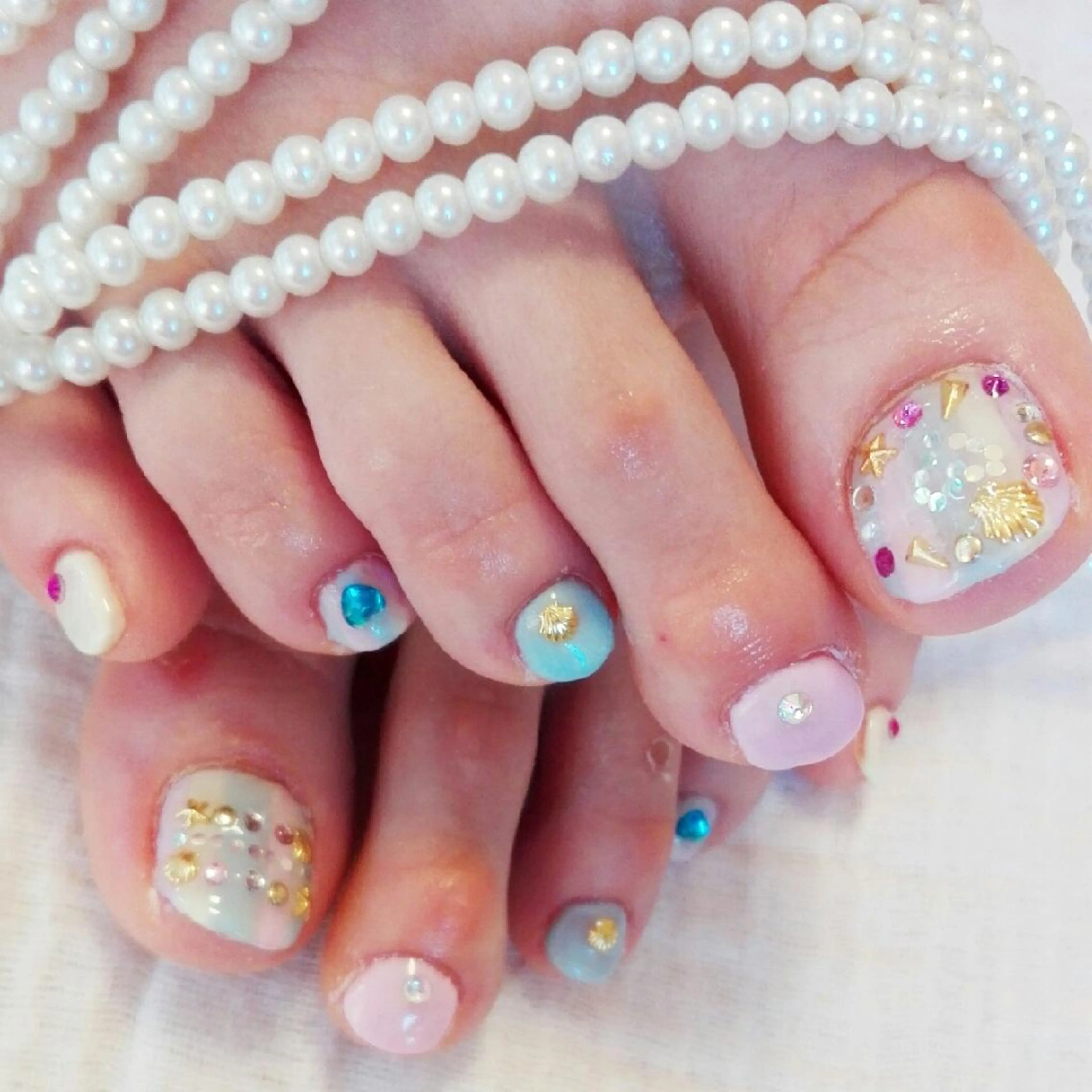 ネイル フットネイル MANA MANAのネイルデザイン