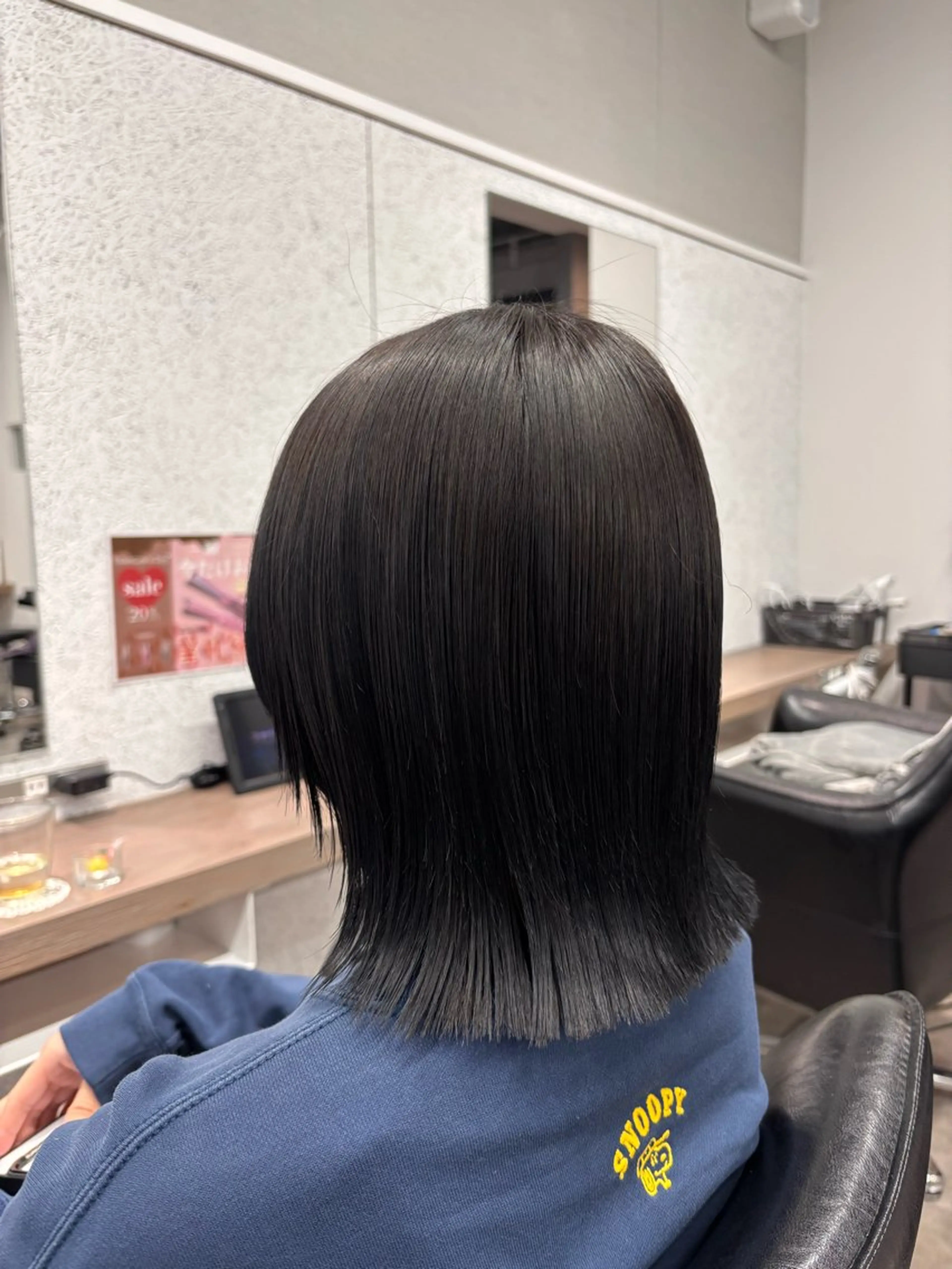 ミディアム カラー グレージュ 外ハネヘア カット ヘアカラー ボブ/透明感カラー/ 髪質改善/🌙/ルナのヘアスタイル