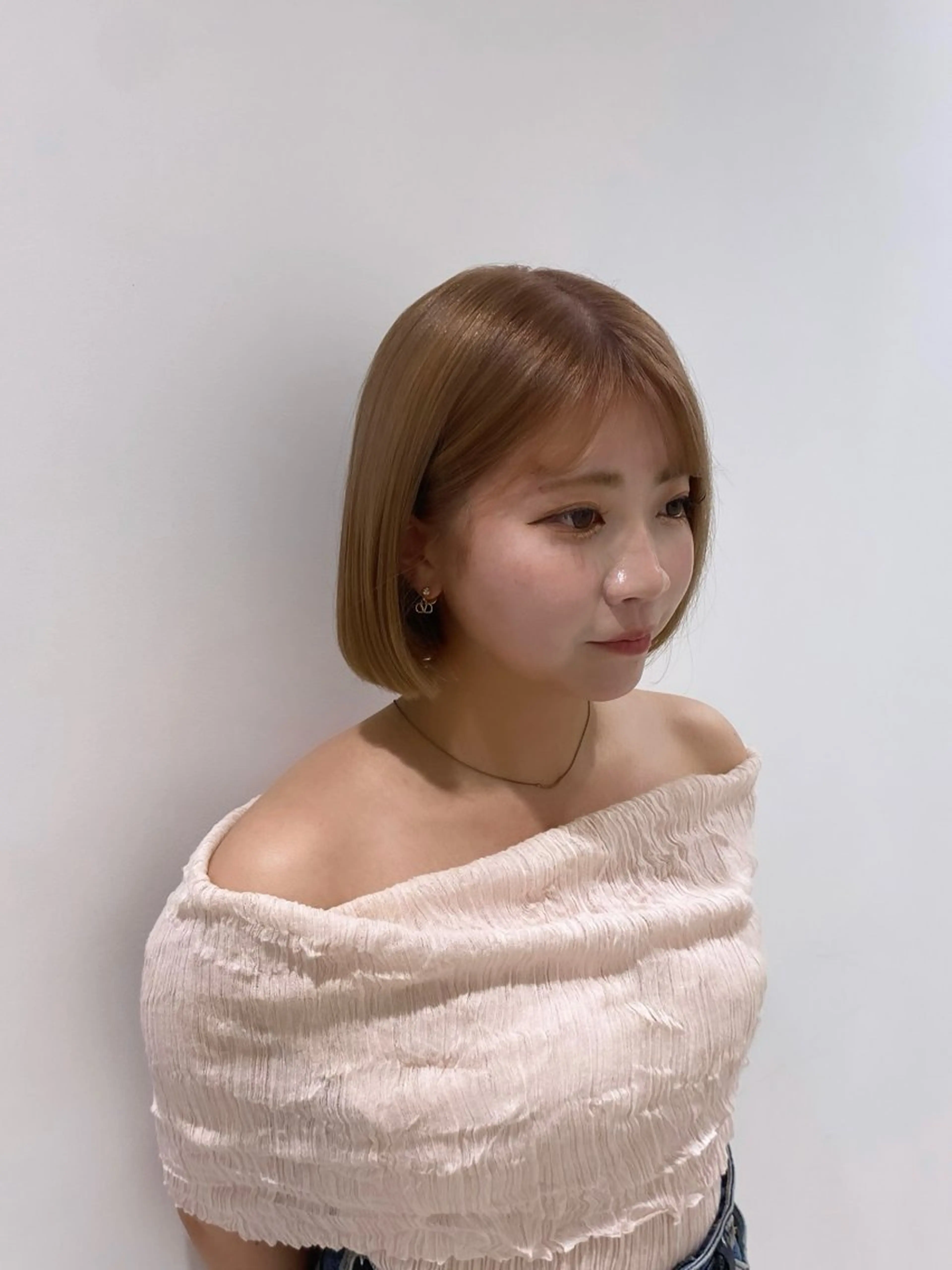 ショート カラー ベージュカラー ミルクティーベージュ ヘアカラー トリートメント ハイトーン/艶髪/ メンズパーマ/莉駒のヘアスタイル