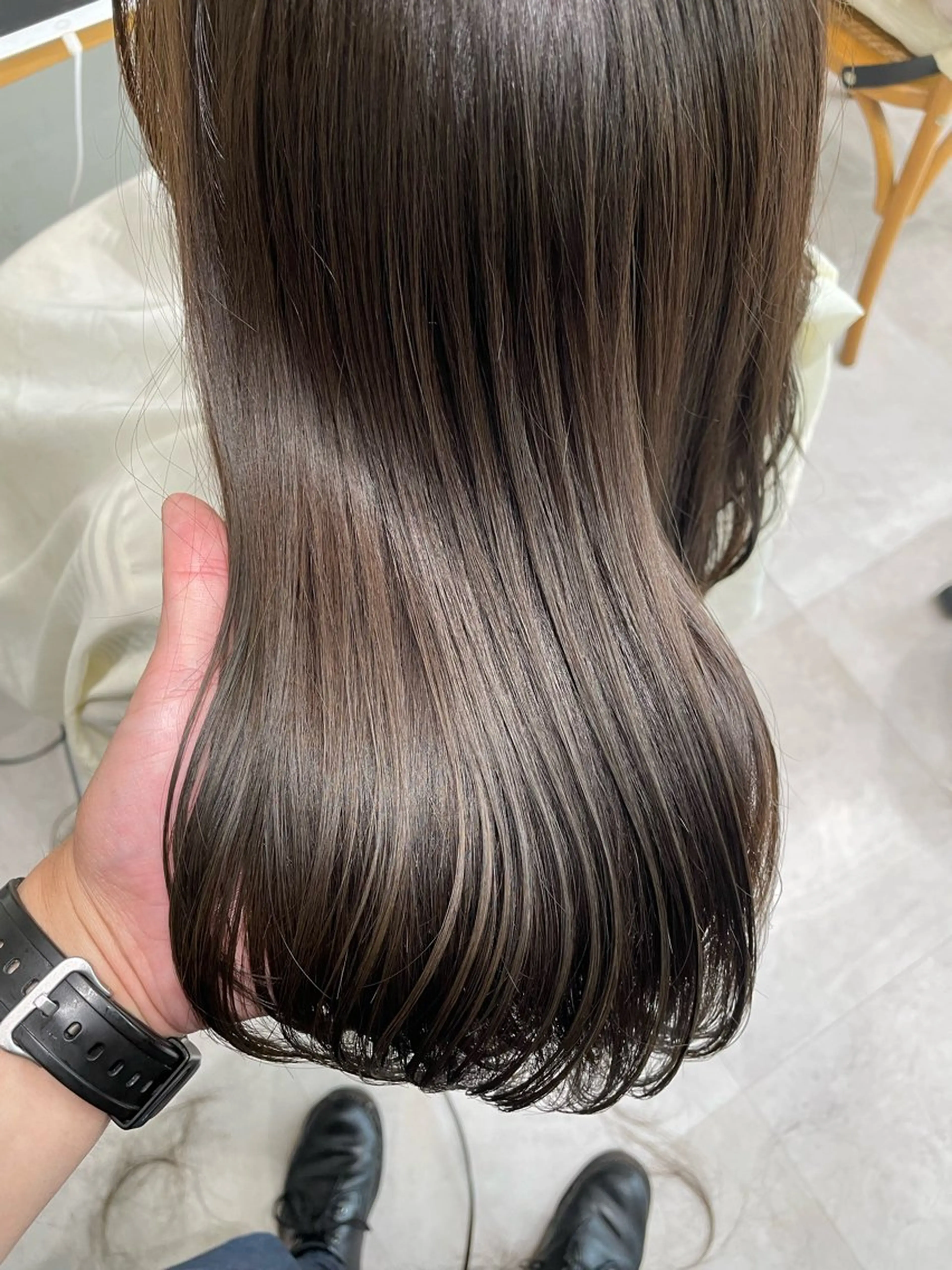 セミロング カラー ブラウンカラー 透明感カラー オリーブブラウン カット ヘアカラー トリートメント 堀江将太朗/恵比寿/ メンズカットのヘアスタイル
