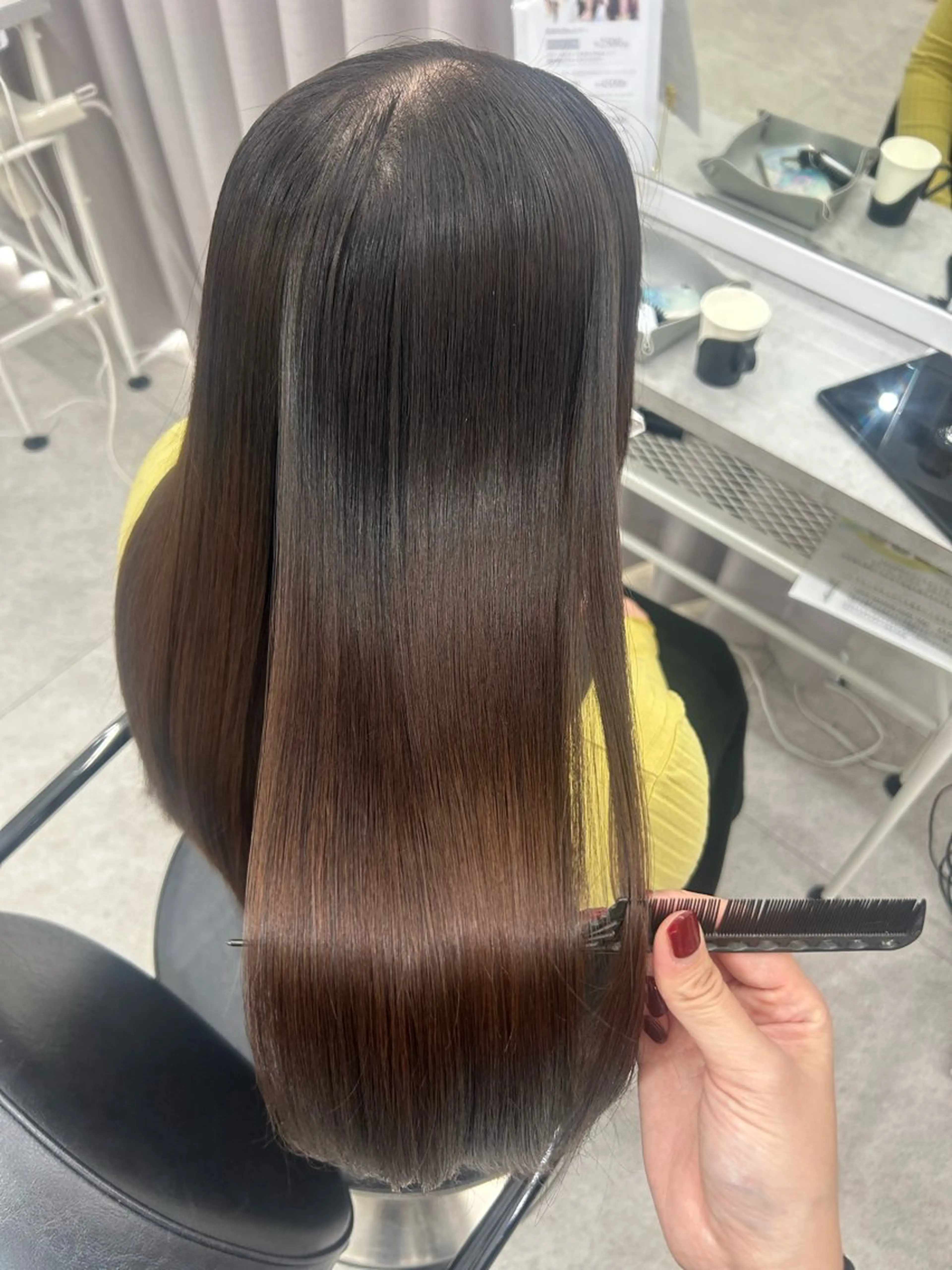 セミロング 縮毛矯正 カット 縮毛矯正 トリートメント 髪質改善/美髪カラー 🫧RISA🎀のヘアスタイル