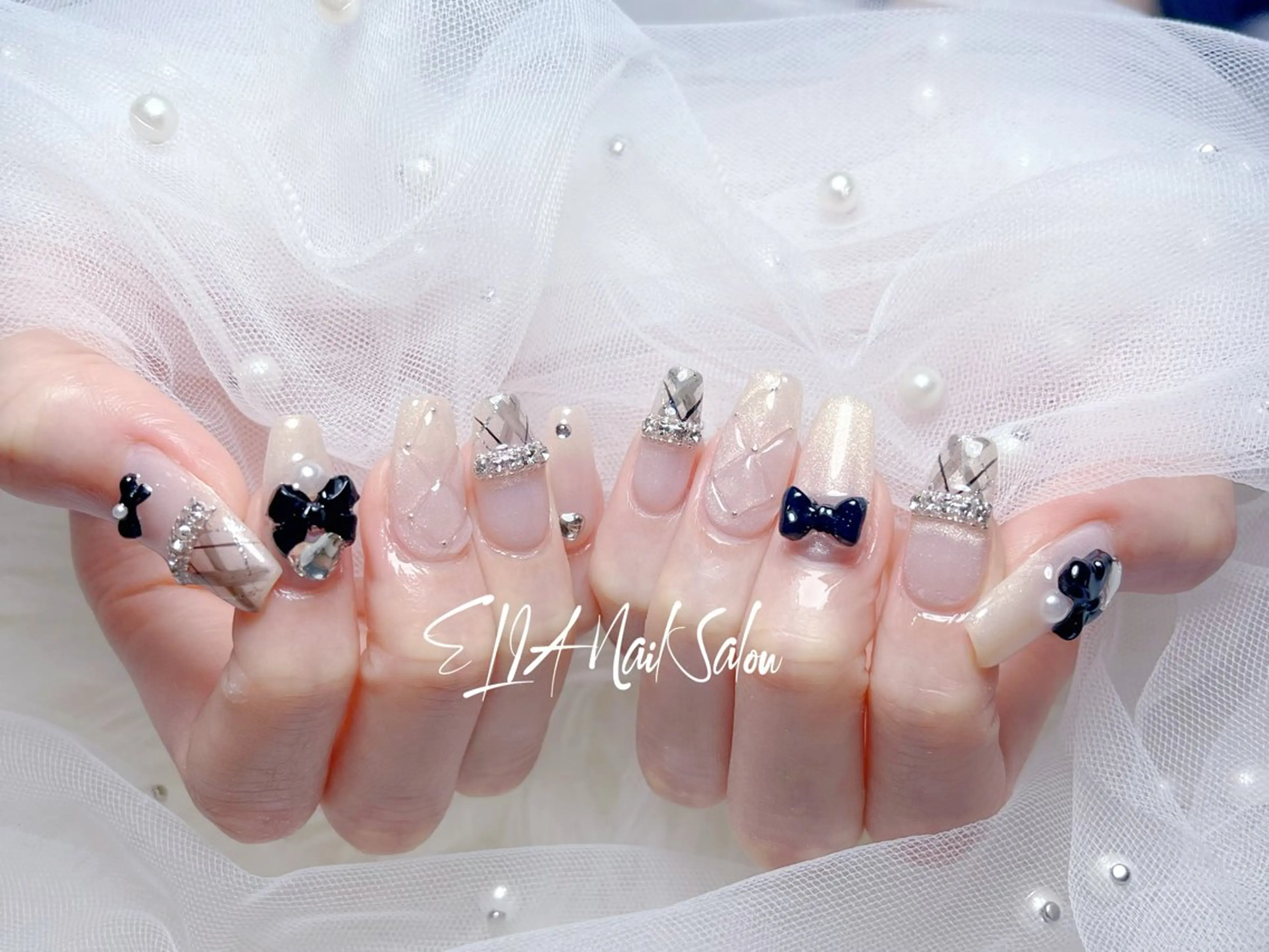 ミディアム ハンドネイル ELIA【エリア】 nailsalonのネイルデザイン