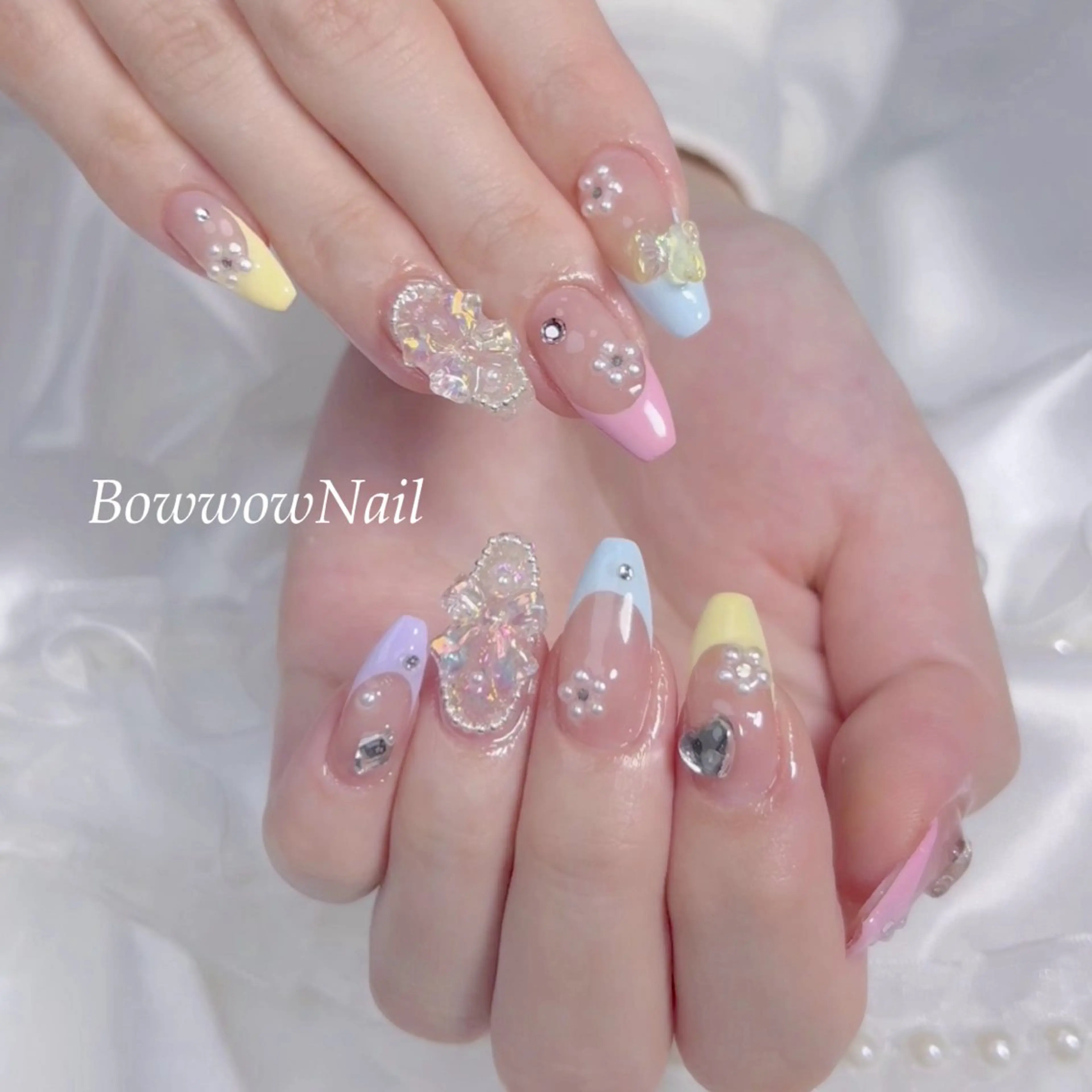 ネイル チークネイル フレンチネイル 韓国ネイル ラメ(グリッター) ラメグラデーション ハンドネイル Bow wow Nail さや🧸のネイルデザイン
