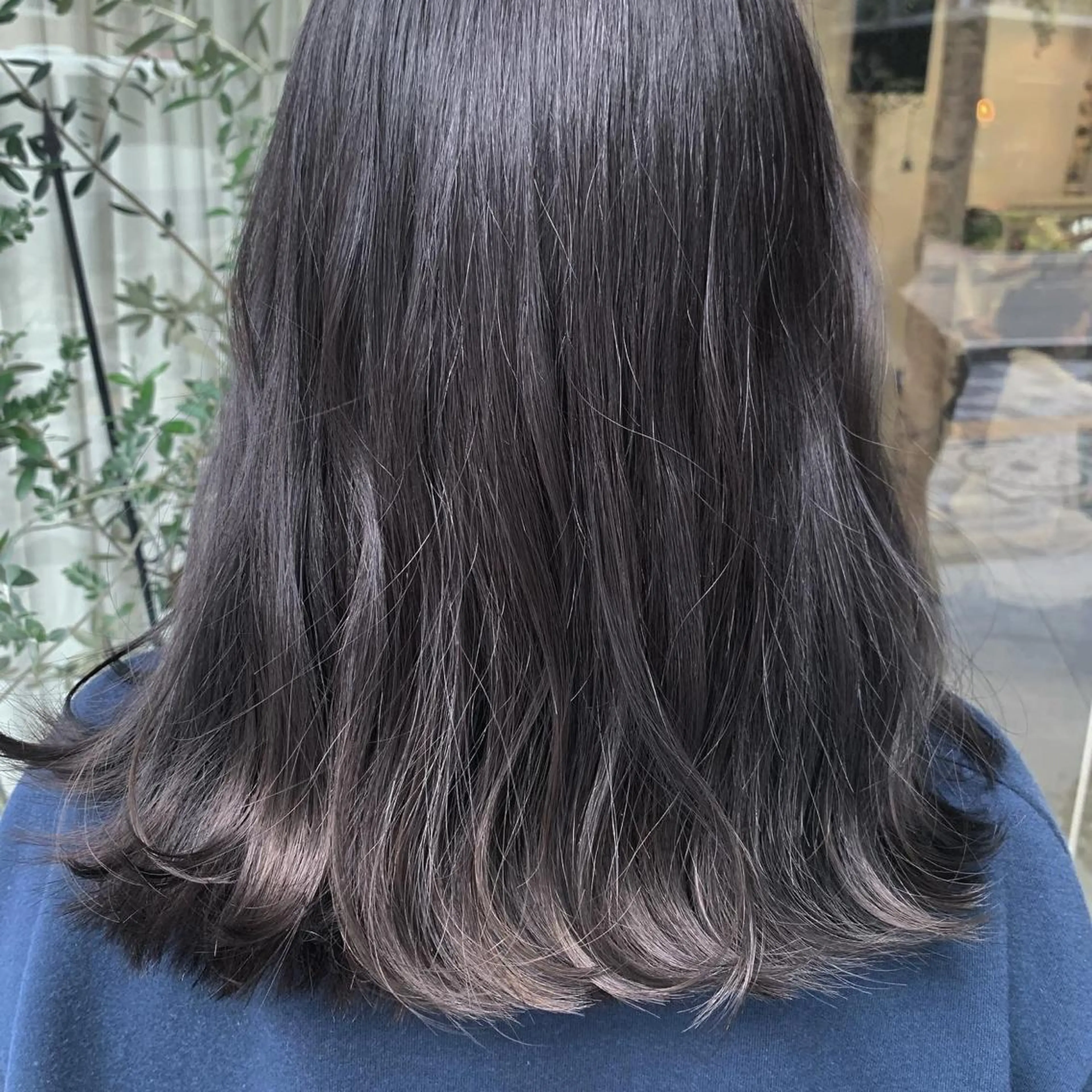 セミロング カラー カット ヘアカラー fio マナミのヘアスタイル