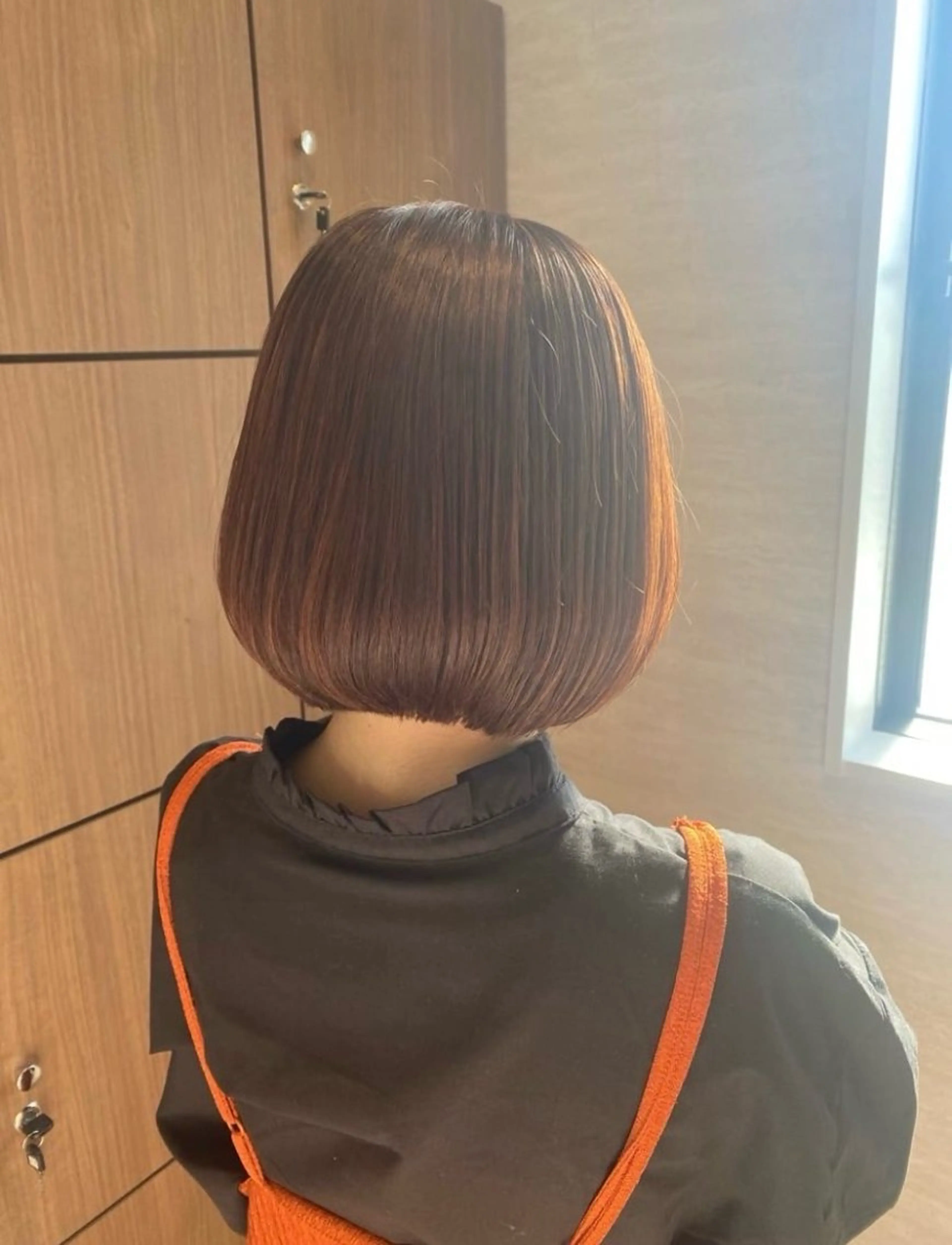 ショート カラー ボブ 森 千風優のヘアスタイル