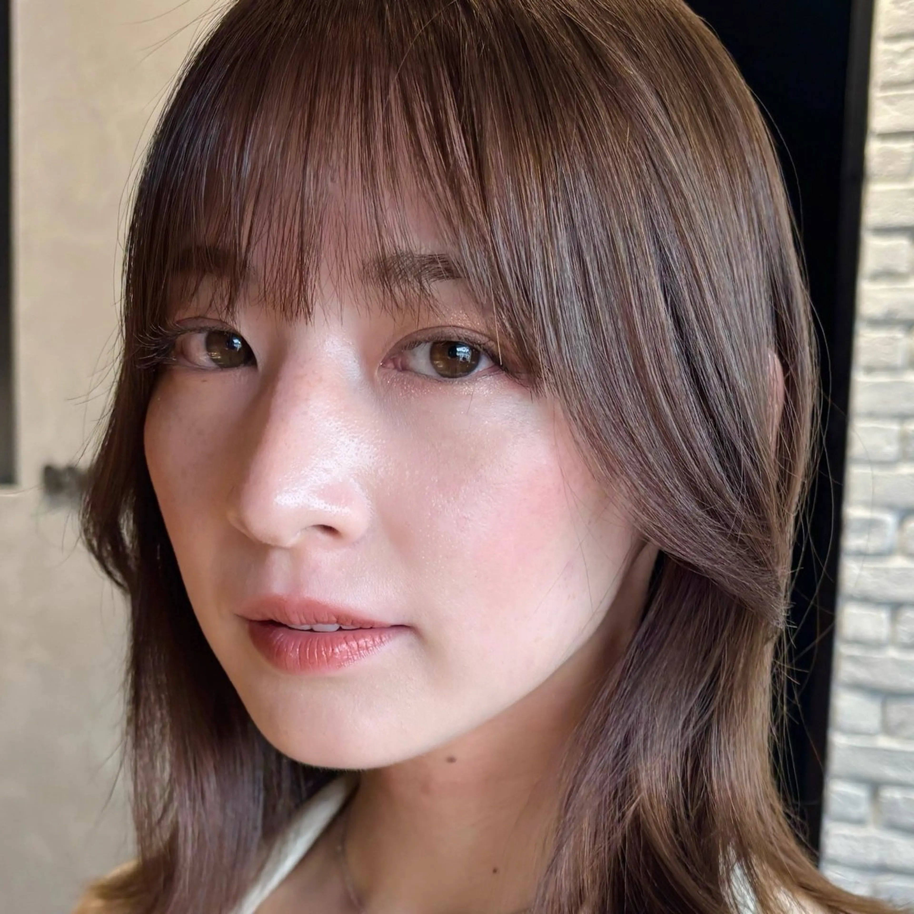 ミディアム カラー ベージュカラー ブリーチ ブリーチなしカラー 似合わせカット シースルーバング カット ヘアカラー トリートメント 顔まわり/レイヤー/ 透明感/まいな🥨のヘアスタイル