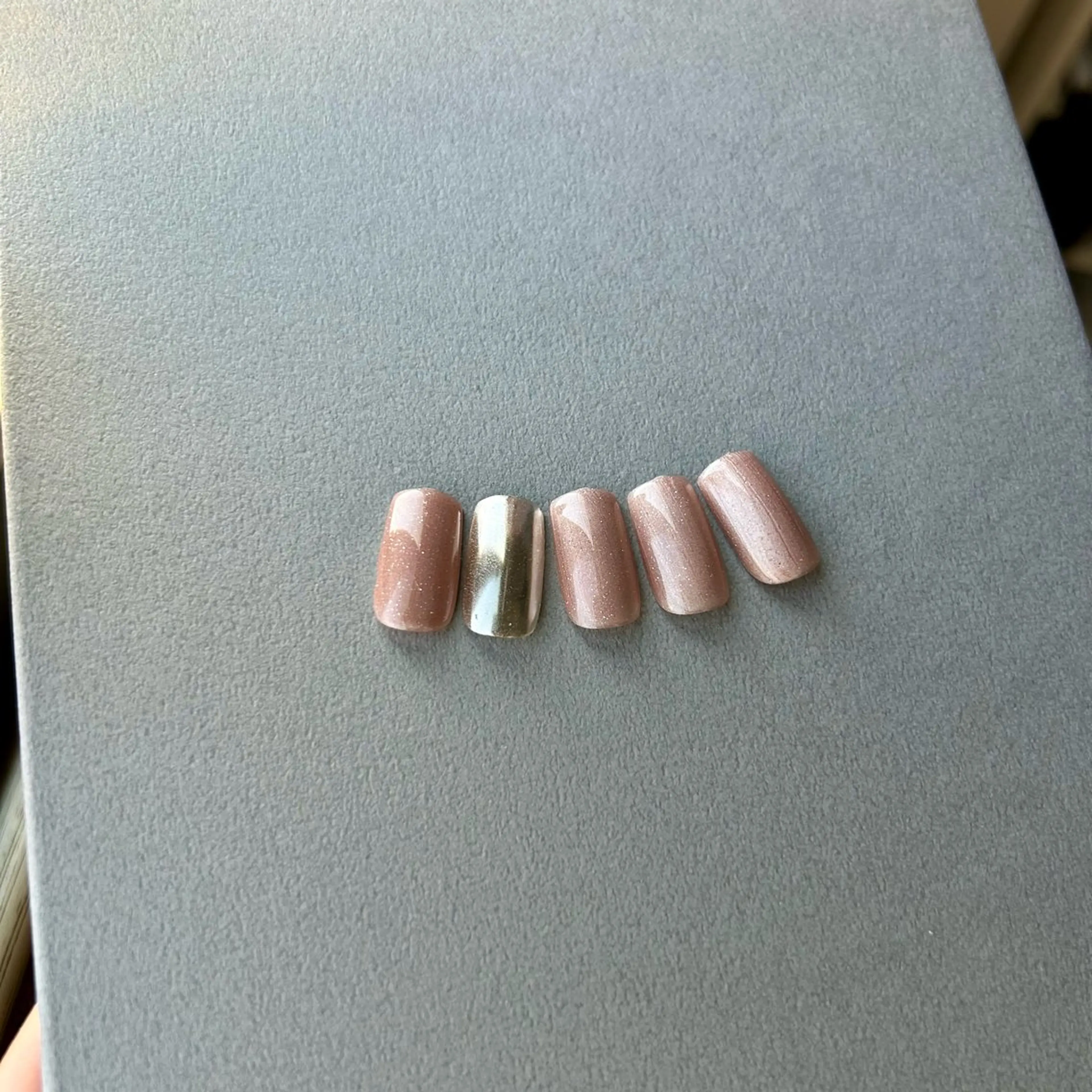 メンズ ネイル マグネットネイル ミラーネイル ハンドネイル SALONVILLAGE Ebisu所属・Lueur 恵比寿 HARUKAのネイルデザイン