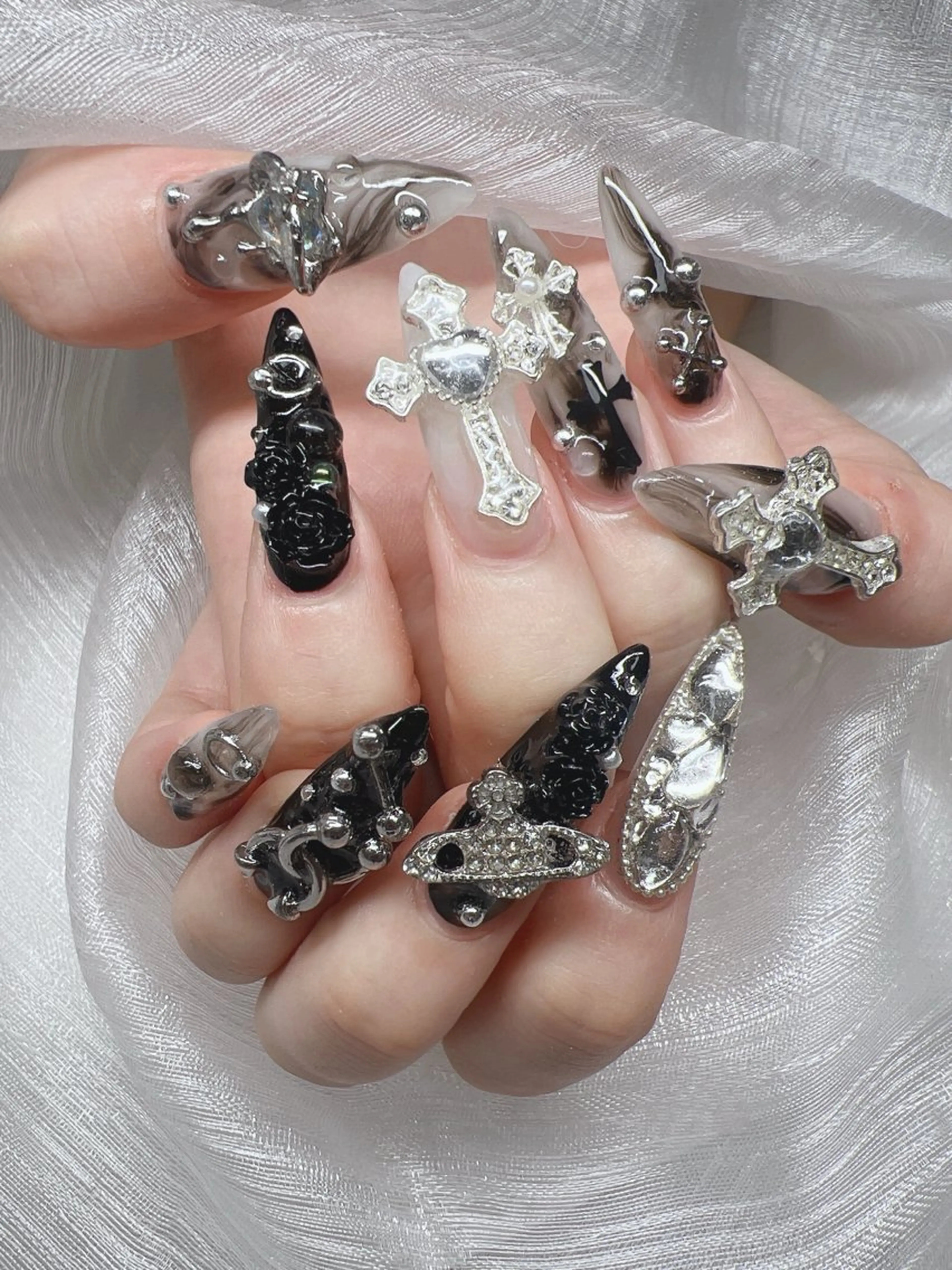 ネイル 長さ出し グラデーション キラキラネイル マグネットネイル ニュアンスネイル ハンドネイル Lee Nails チップ長さだし専門店のネイルデザイン