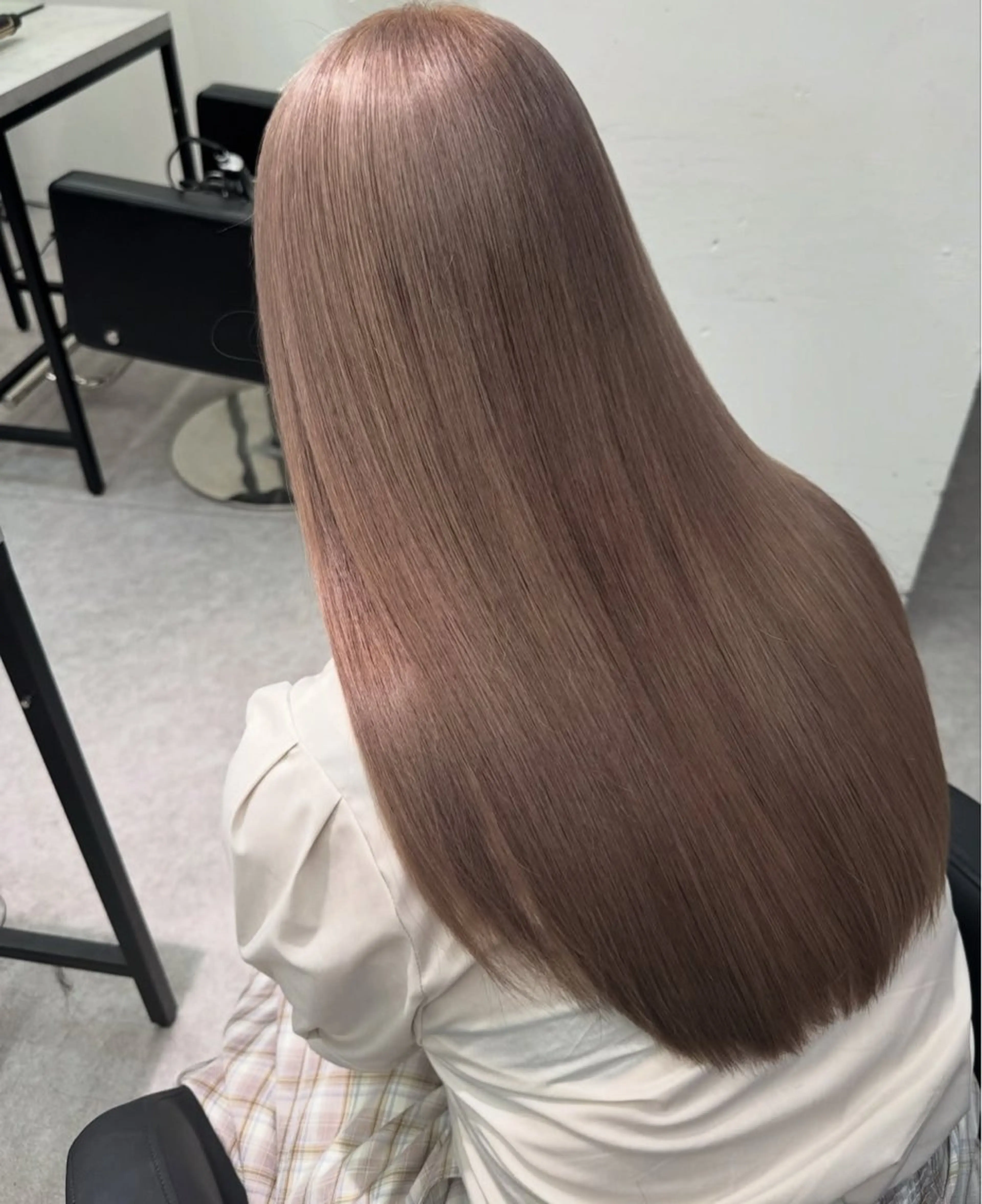 ロング カラー ヘアカラー トリートメント PELE ハイトーン 児玉大翔のヘアスタイル