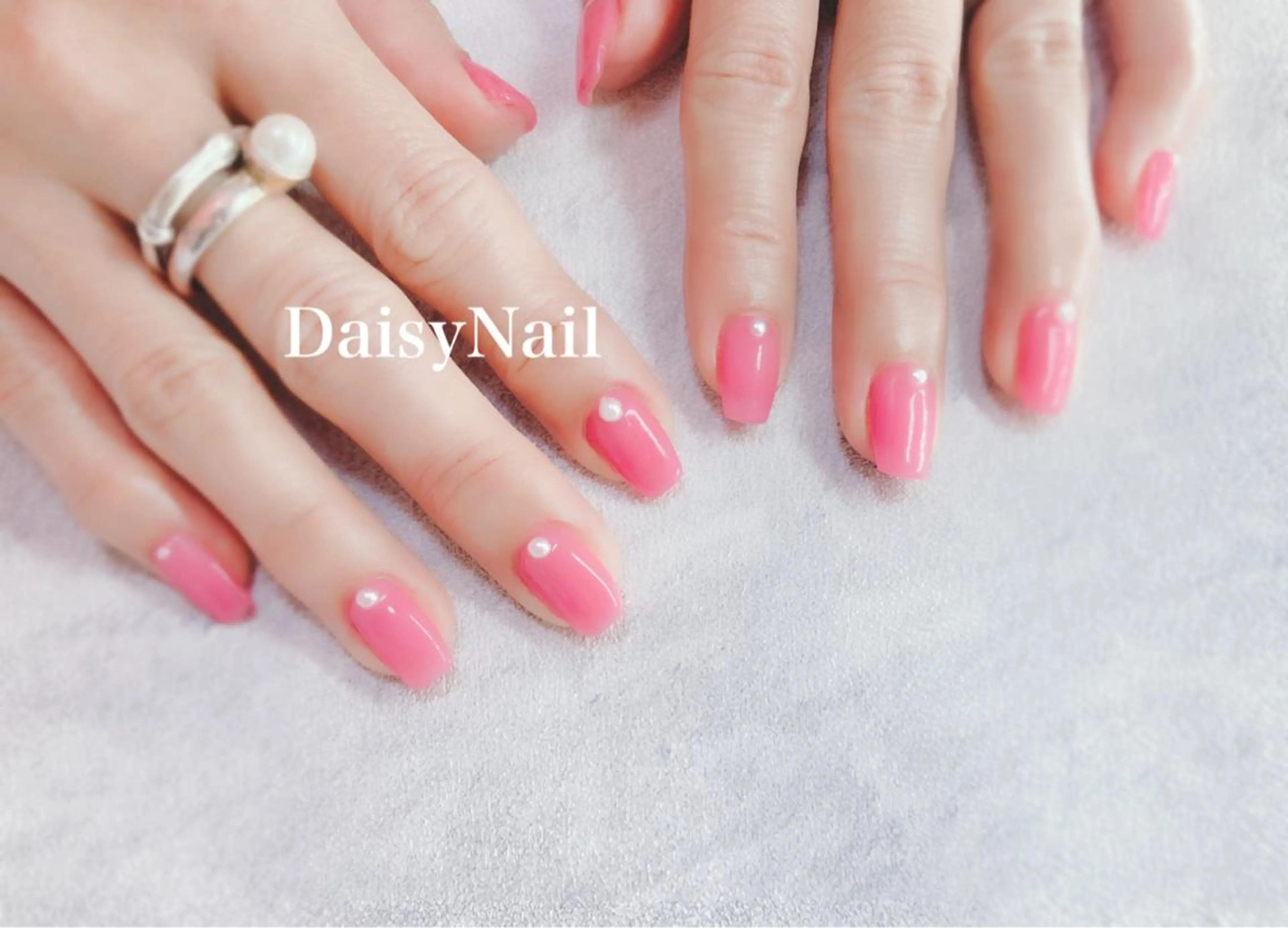 ネイル ストーンネイル ハンドネイル Daisy Nail所属・Daisy Nailのネイルデザイン