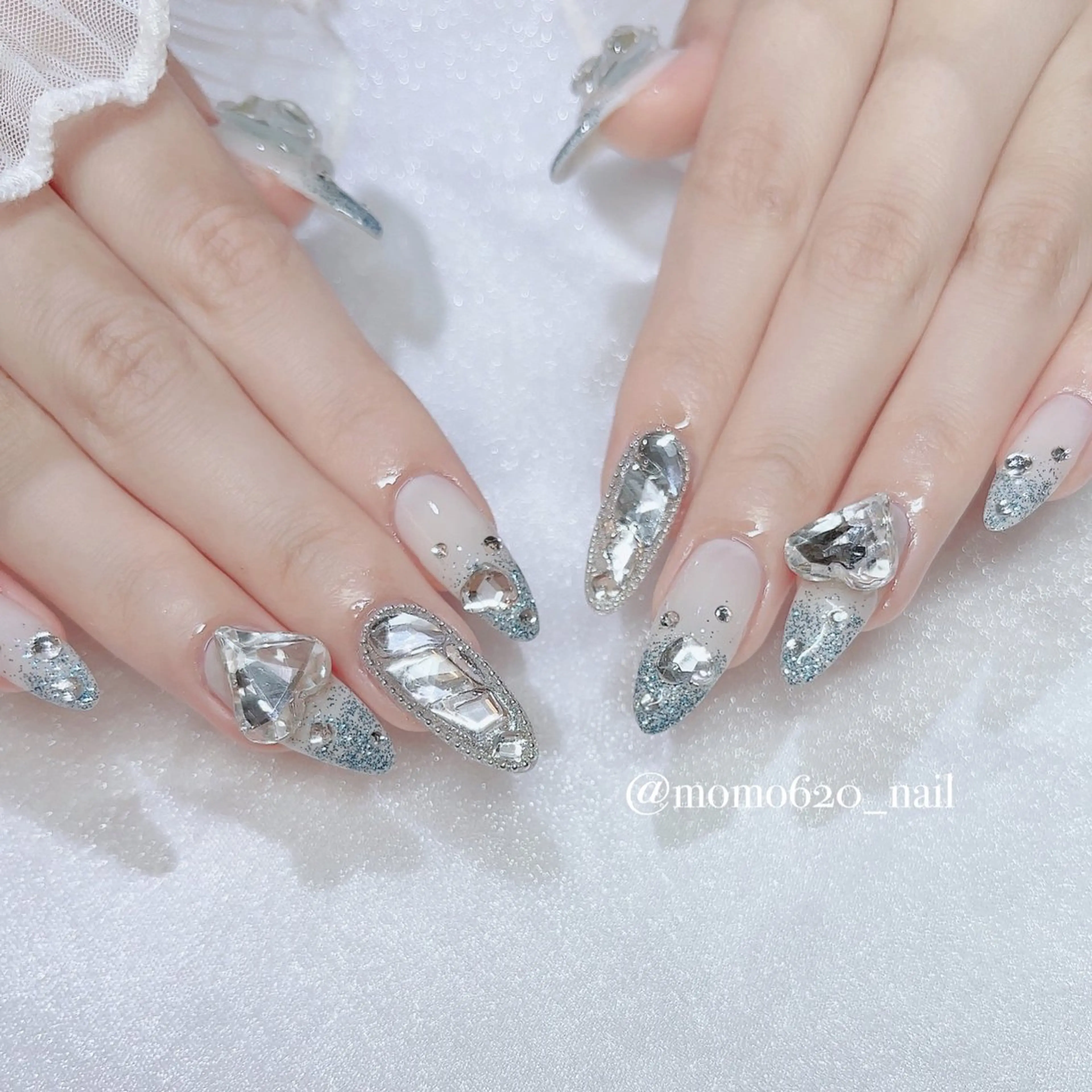 ネイル ブルー ハンドネイル nailsalon moca 堀江店所属・moca堀江店 momokaのネイルデザイン