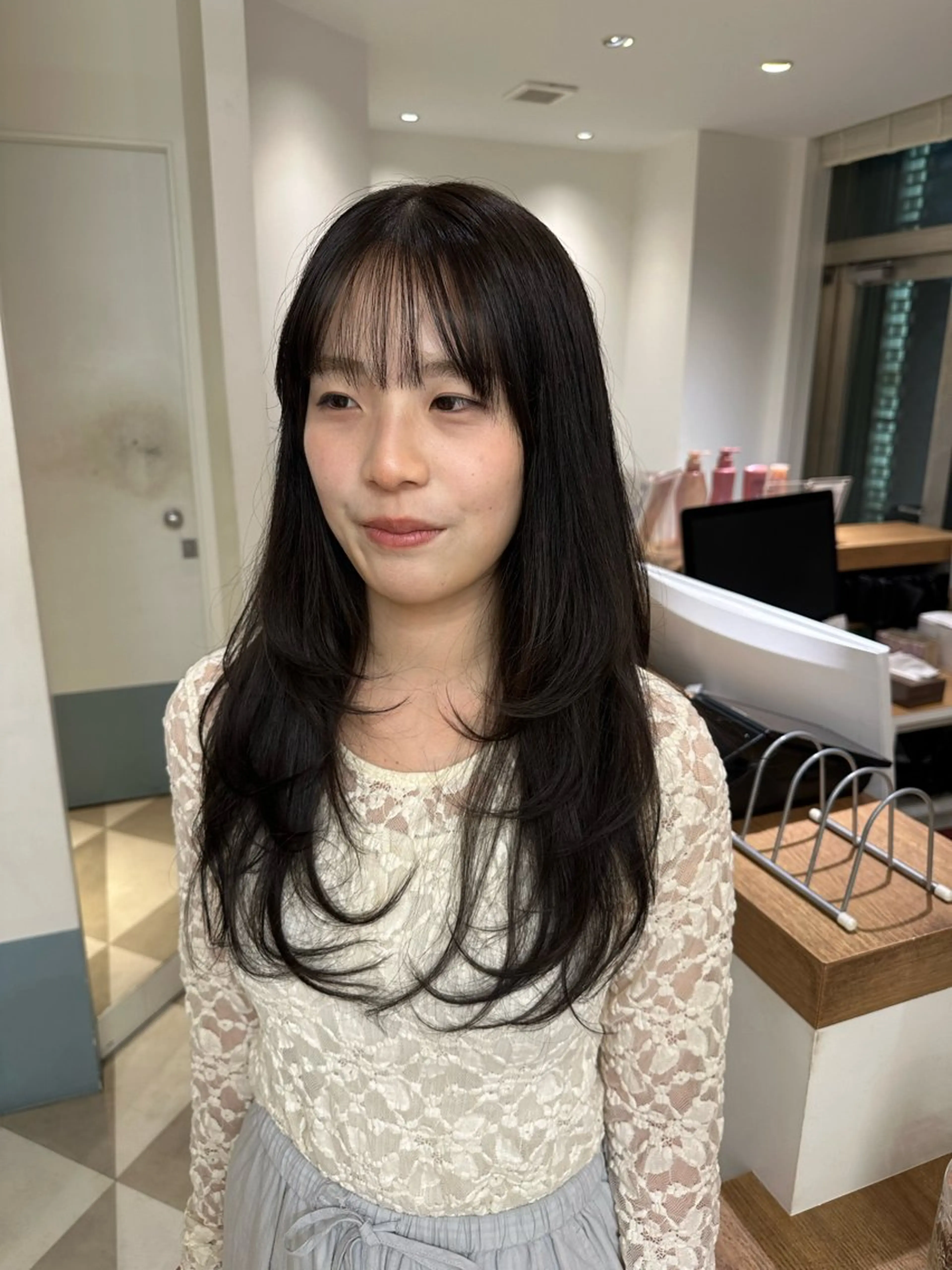 ロング カラー ヘアカラー トリートメント 安丸 結夏のヘアスタイル