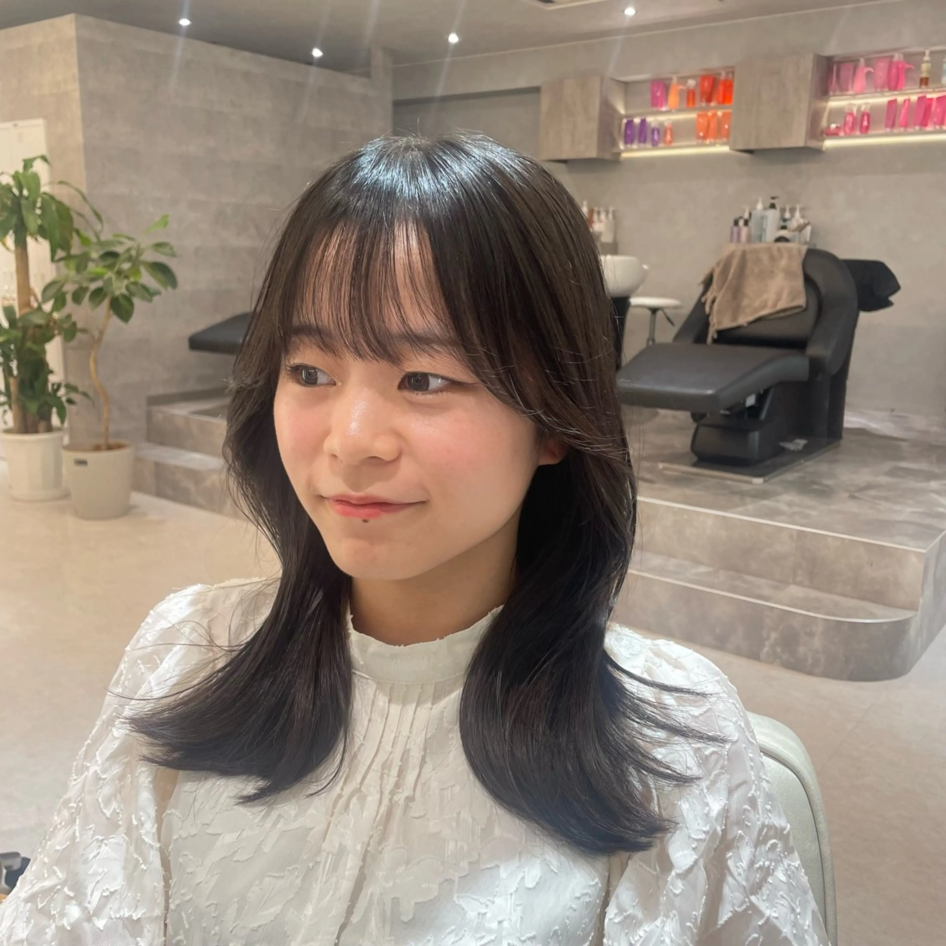 ロング カラー ベージュカラー 透明感カラー グレージュ オリーブベージュ オリーブグレージュ enu hair所属・ショートモデル募集 エクステ専門店まりこのその他イメージ