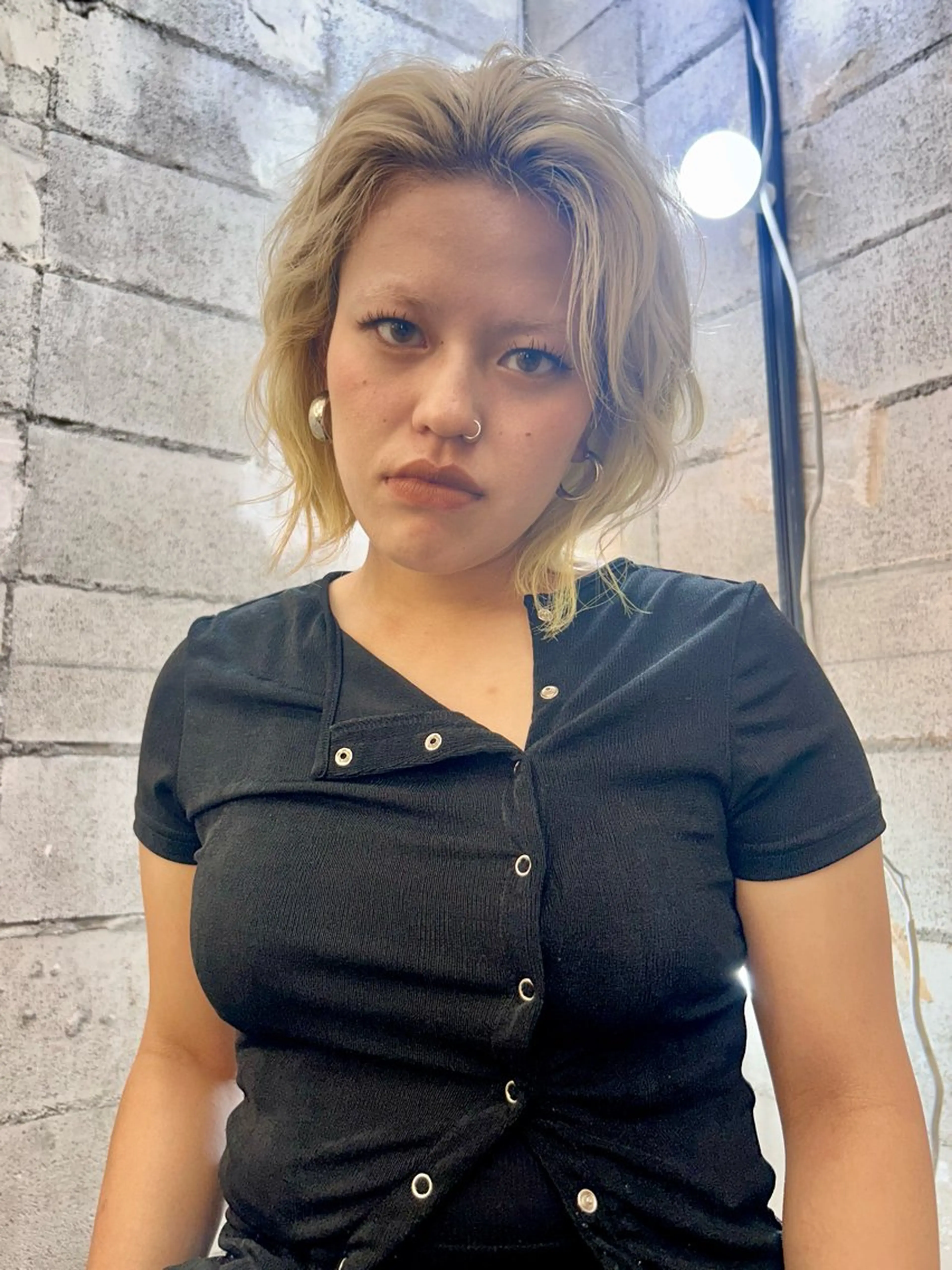 ミディアム Yaya ヤヤ / HACO+のヘアスタイル