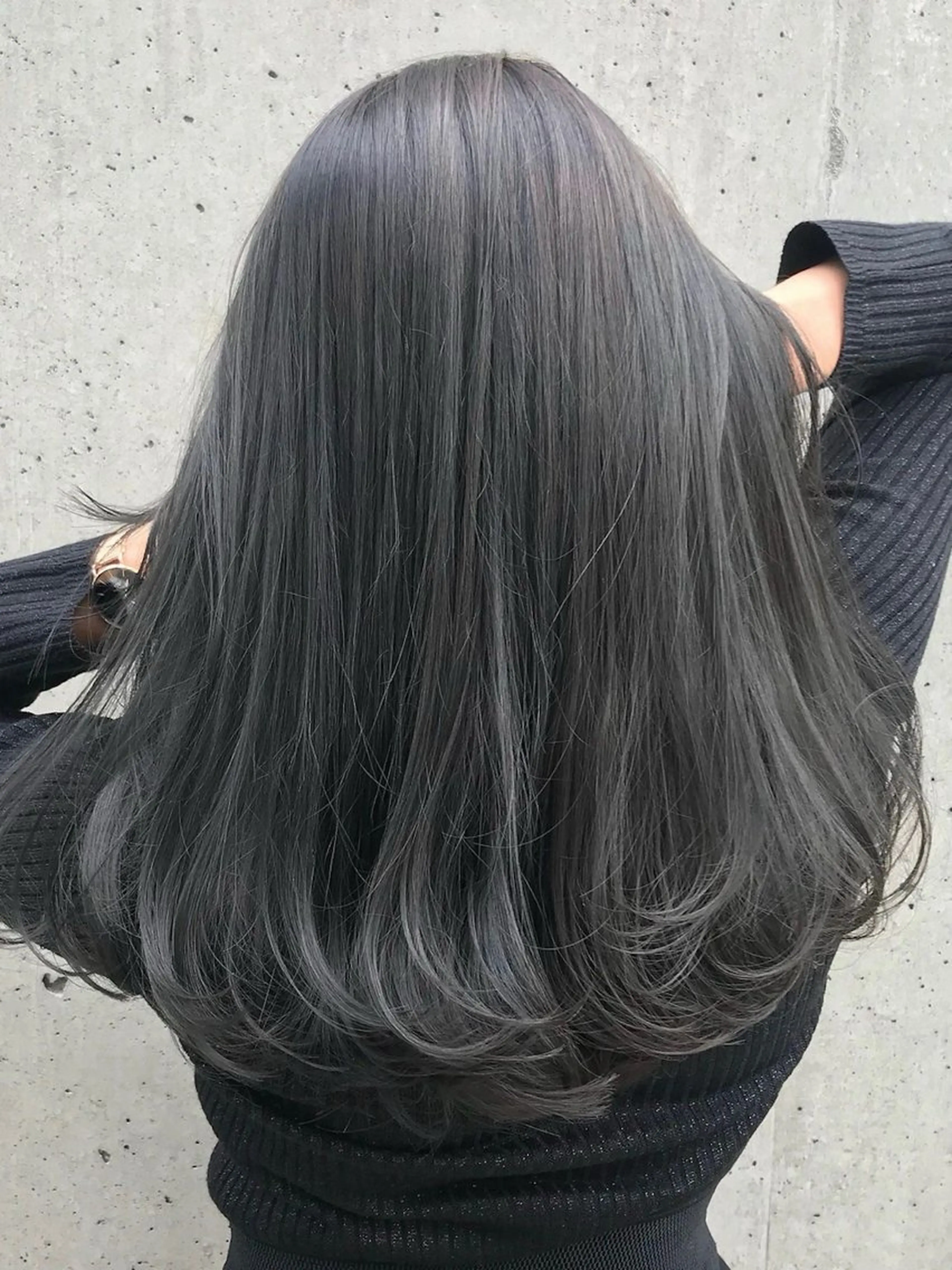 カラー ブリーチ グレージュ ブリーチなしカラー ＭＵＫＵ細川将真 カラーモデル募集中のヘアスタイル
