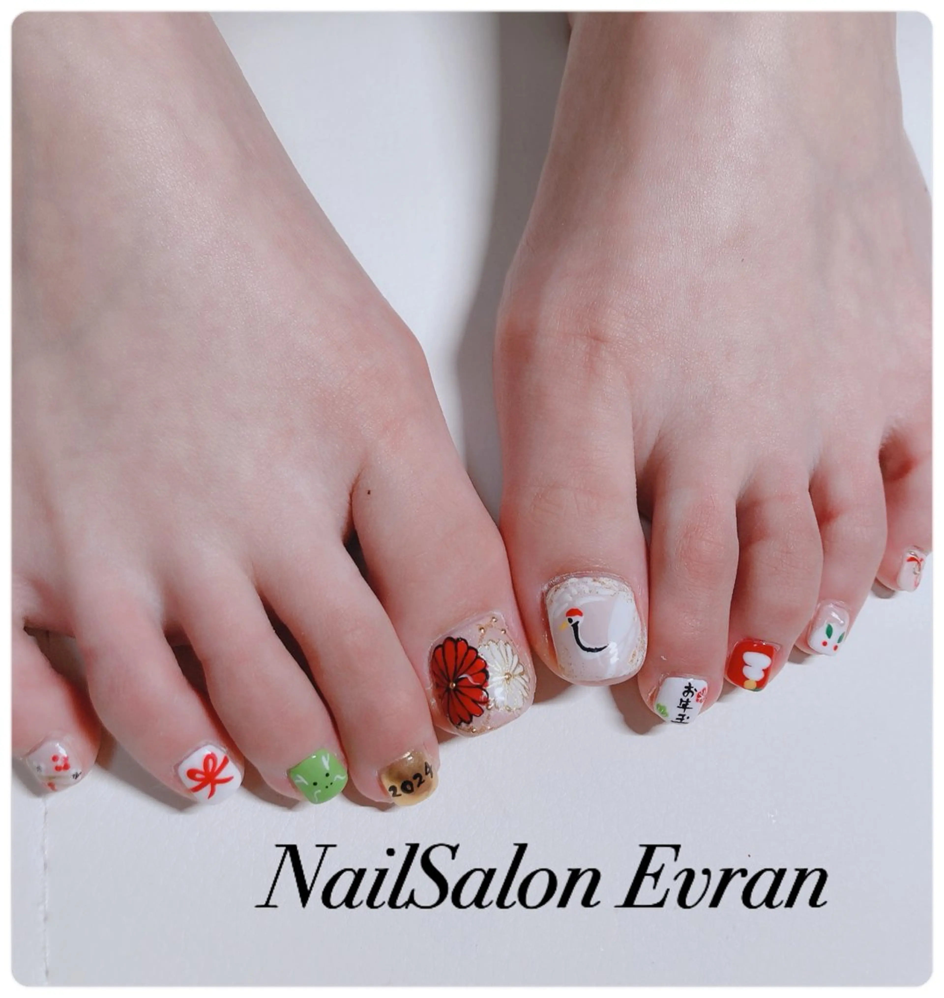 ネイル アートネイル フットネイル フレンチネイル マグネットネイル 持ち込み フットネイル Nail salon Evranのネイルデザイン
