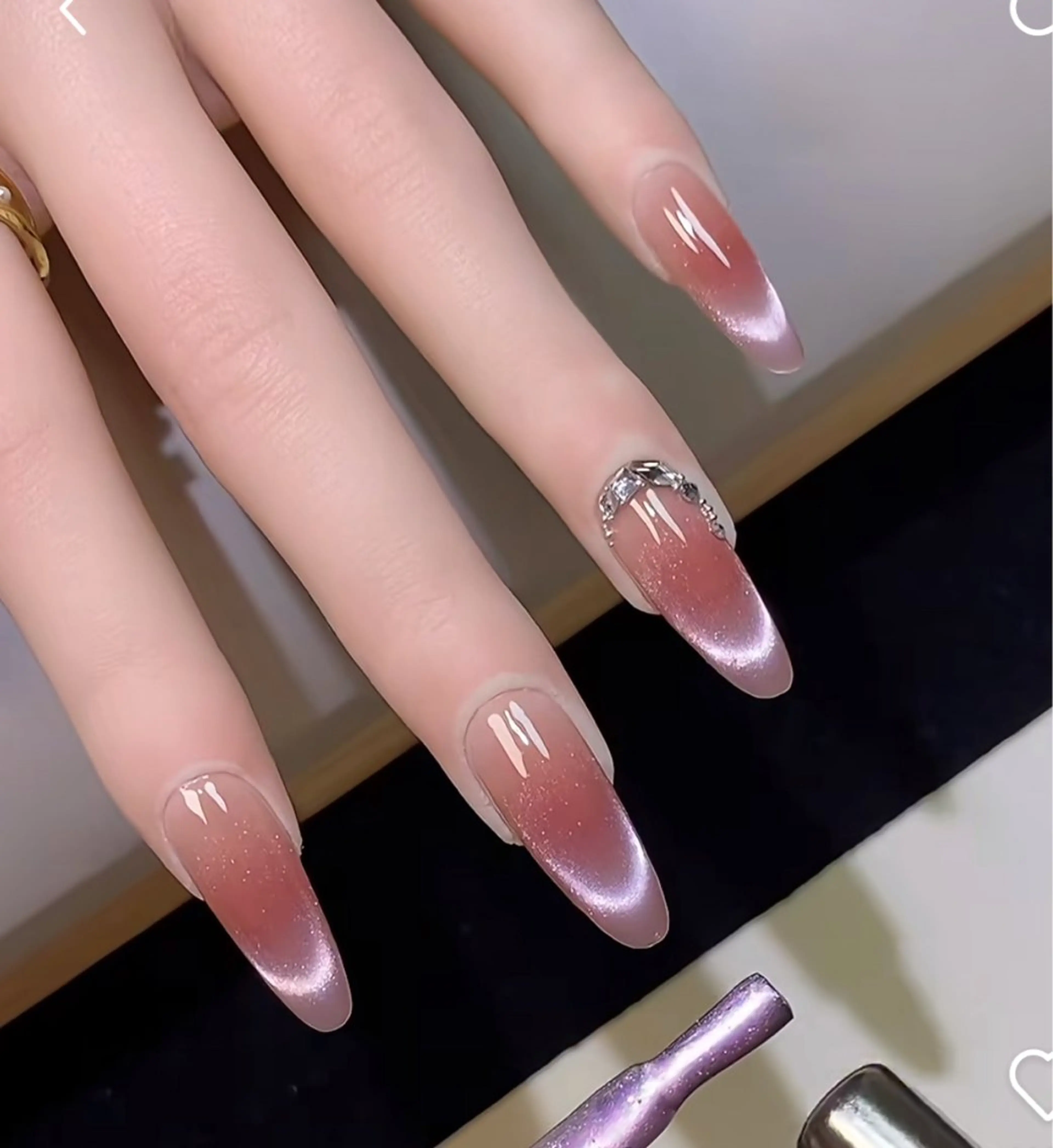 ネイル ハンドネイル Beauty Build Upのネイルデザイン