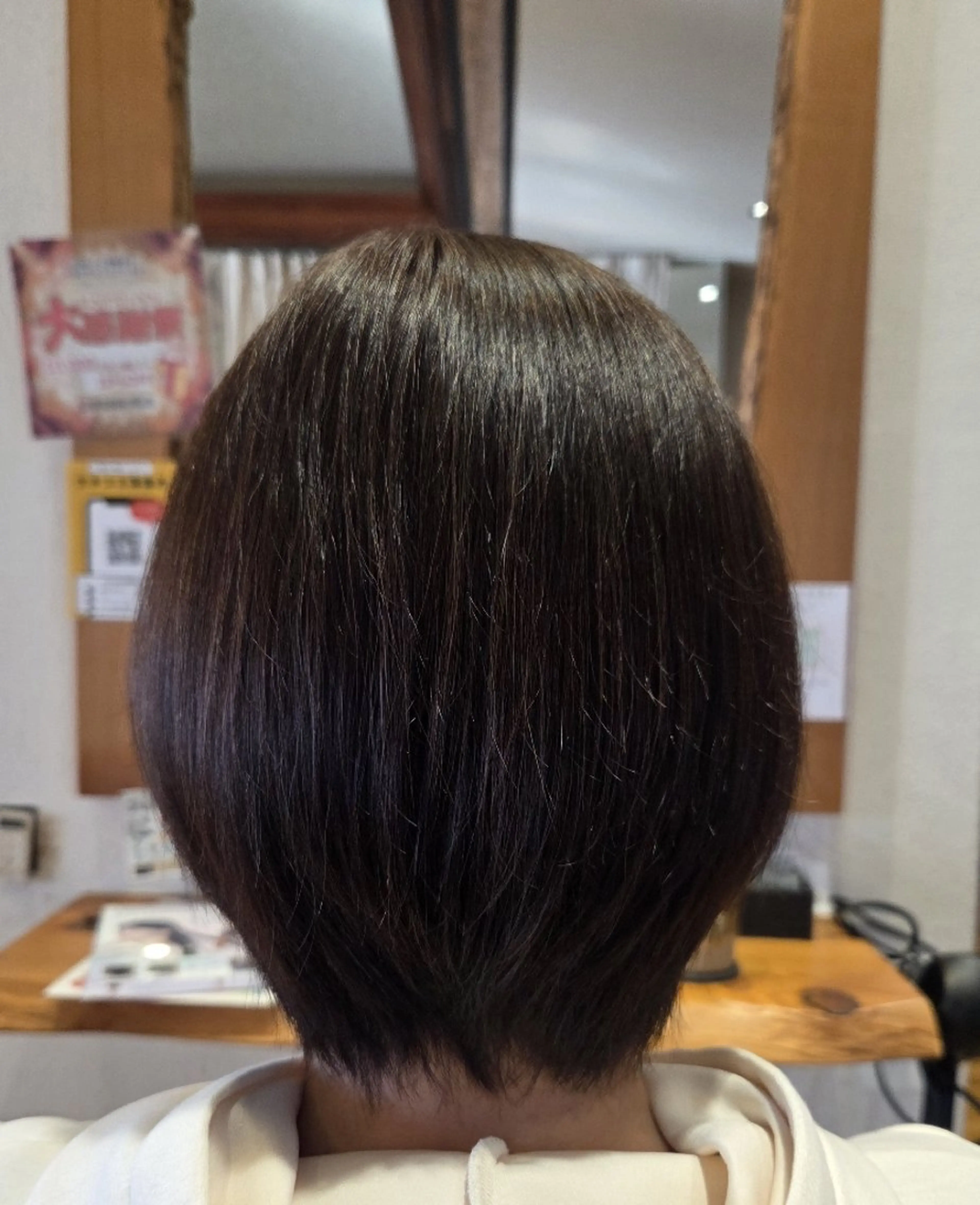 ヘアカラー komo. TAKAHIRO のヘアスタイル