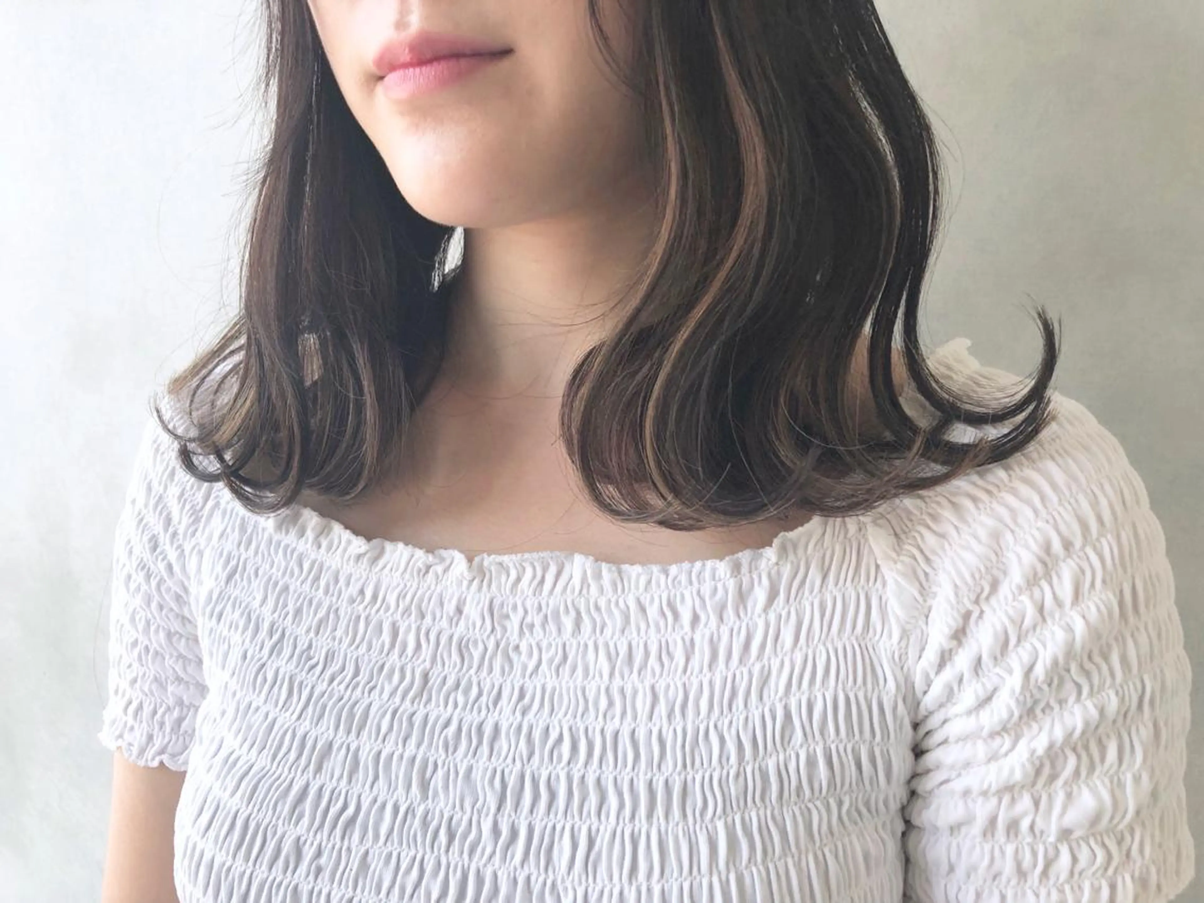 ミディアム 外国人風カラー ハイライト ヘアカラー トリートメント 小澤大輔 YOLO hairのヘアスタイル