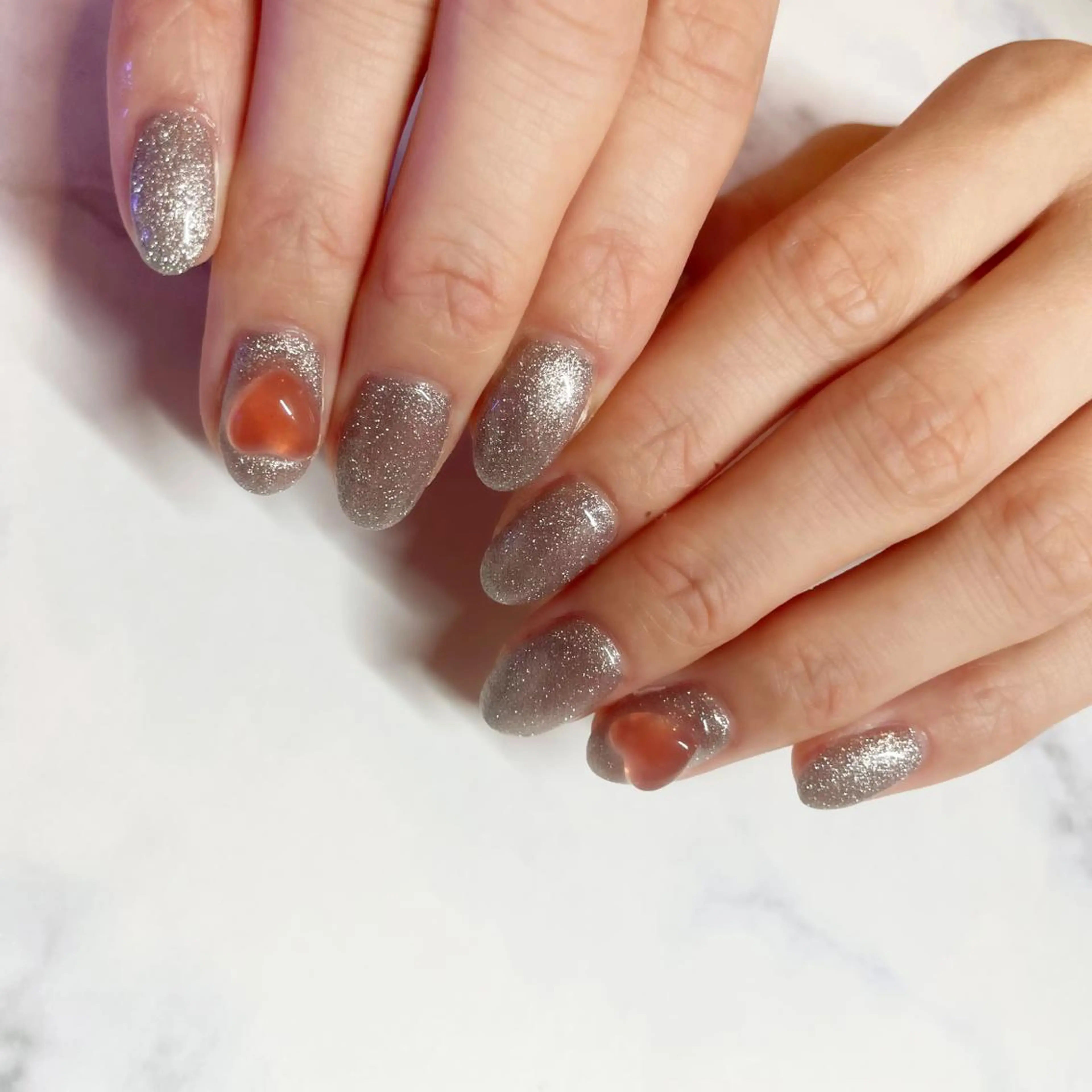 ネイル フラッシュネイル ハート UVネイル ハンドネイル Classy【クラッシー】所属・Classy: Mizukiのネイルデザイン