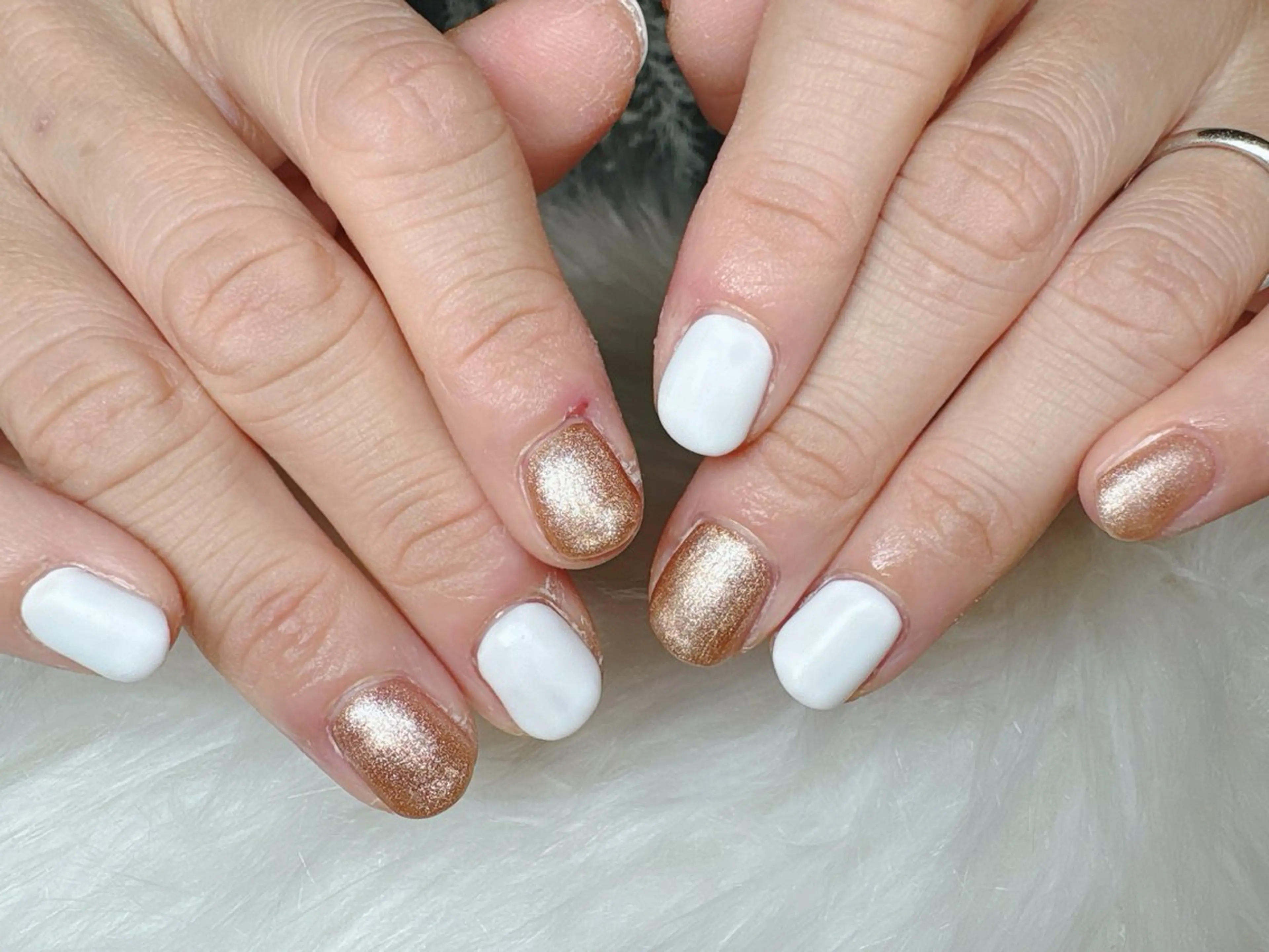 ネイル ECLAT エクラ所属・寺山 千鶴のネイルデザイン