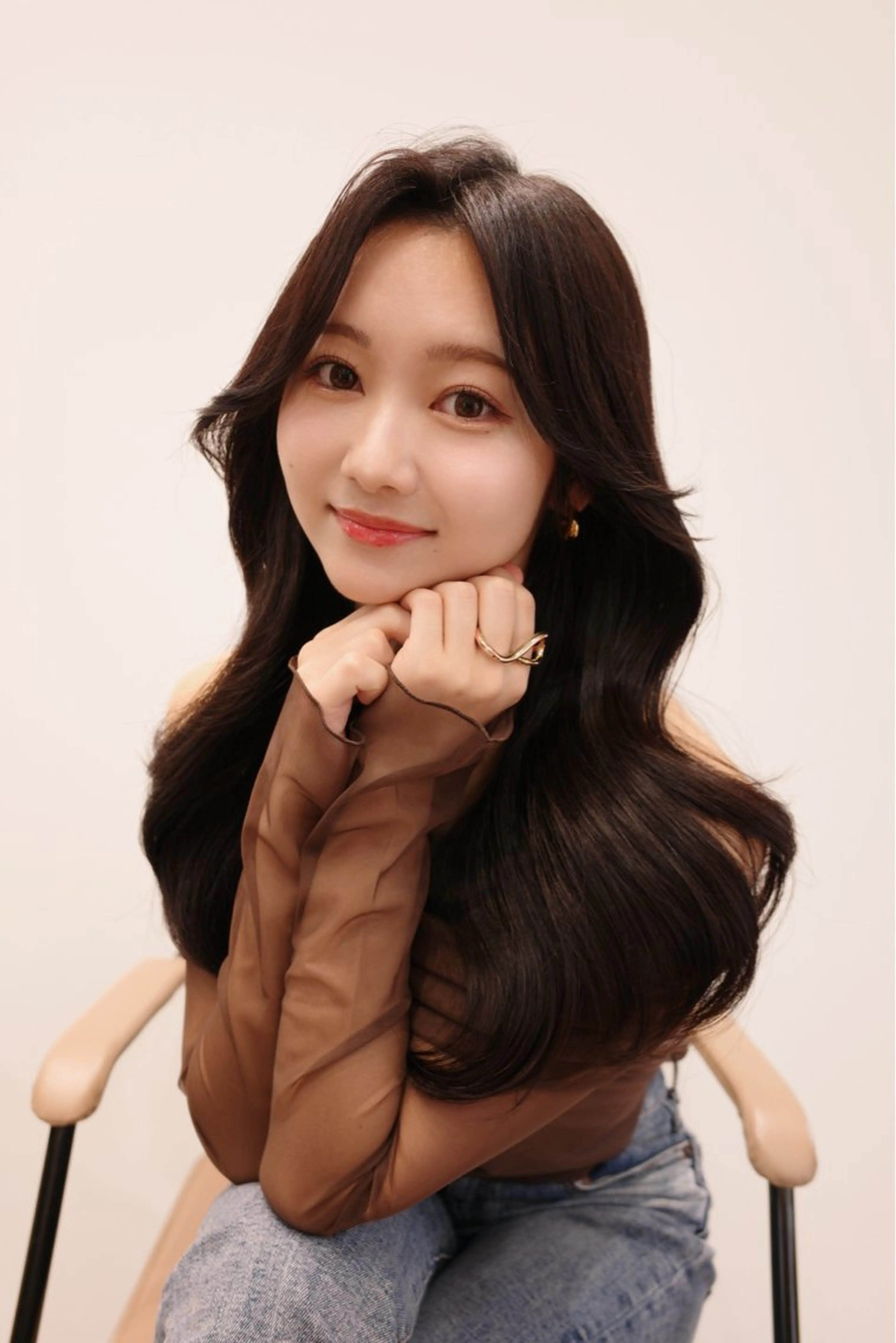 セミロング くびれヘア 顔周りカット 韓国風ヘア レイヤーカット サイドバング ヘアカラー トリートメント 韓国くびれヘア 顔まわり新宿/さやかのヘアスタイル