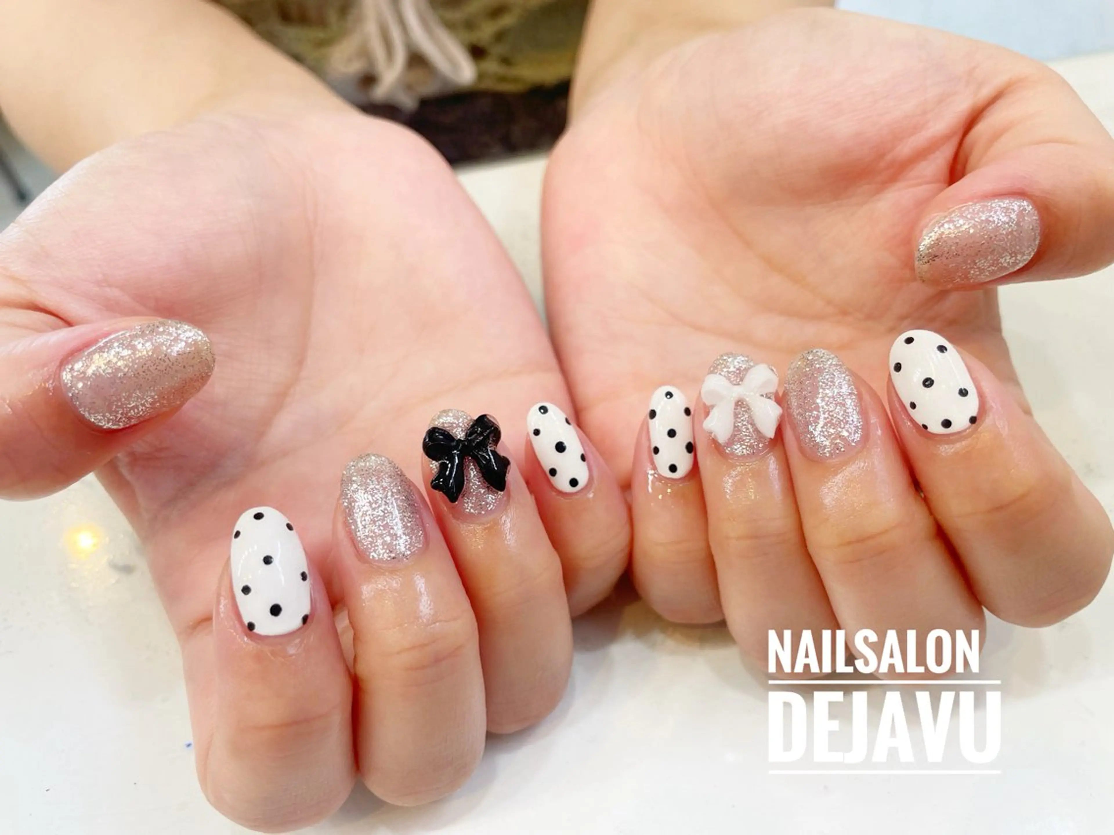 ネイル ドット ラメ(グリッター) 持ち込み ハンドネイル Dejavu所属・Nail salon Dejavu 🌿のネイルデザイン