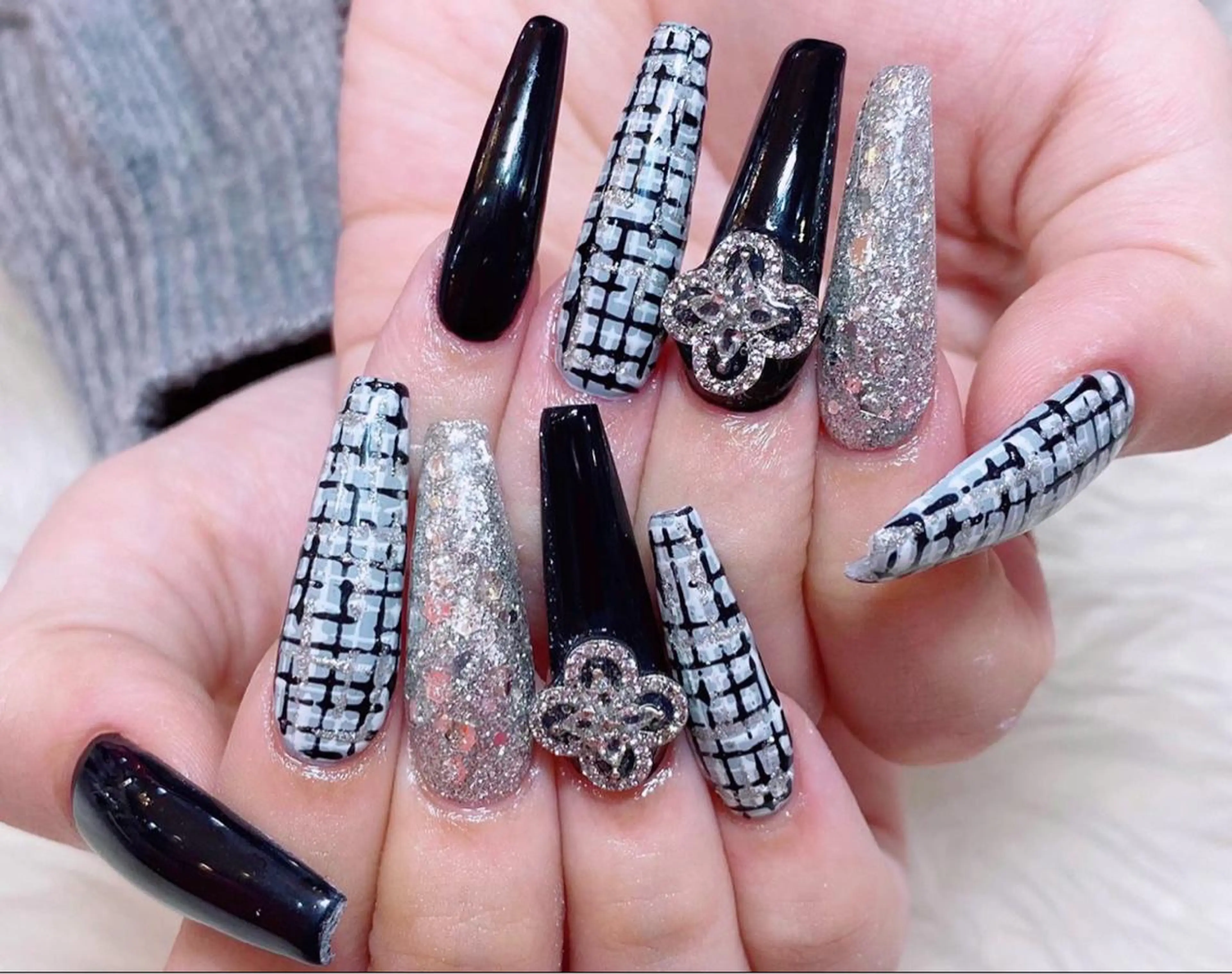 ネイル 成人式 スカルプネイル NAILSGOGO shibuyaのネイルデザイン